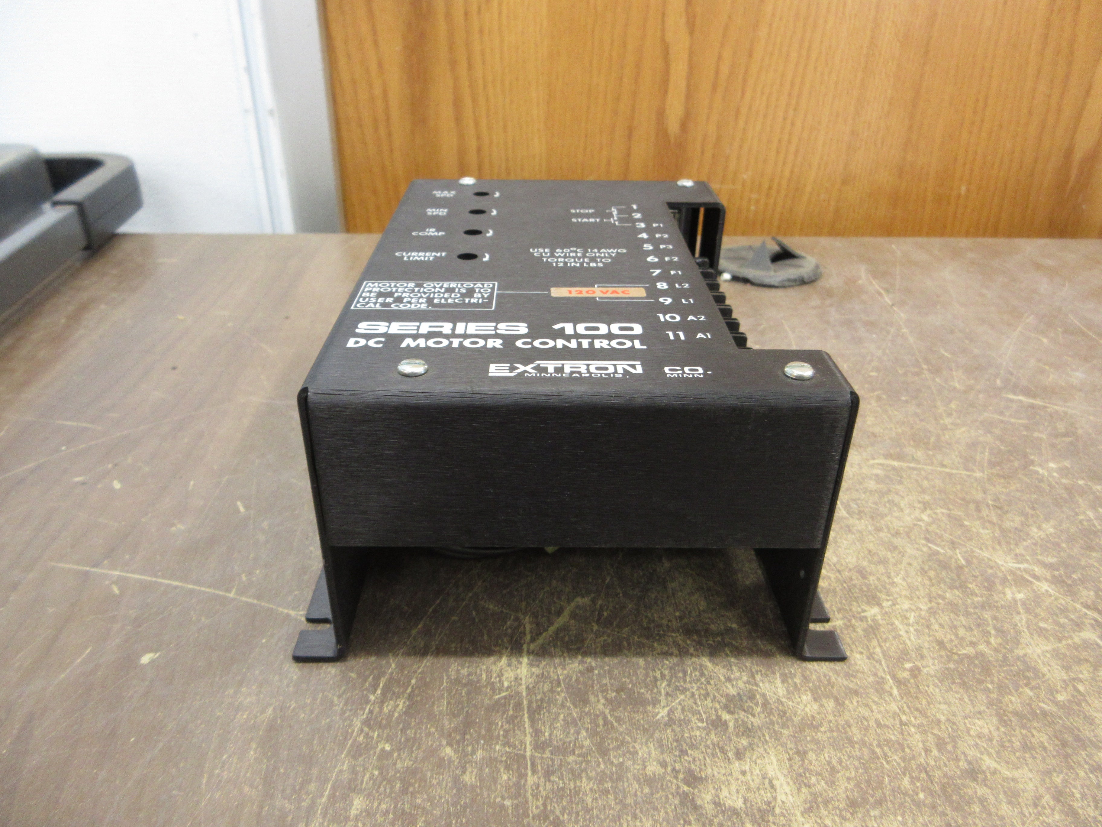 Extron DC Motor Control 100-10 1/4 to 3/4HP Armature: 90 VDC Field: 100 VDC