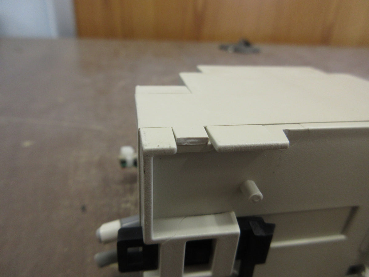 Square D CCM Modbus Module S48377 *(2) Broken Clip* *Broken DIN Rail Mount* Used
