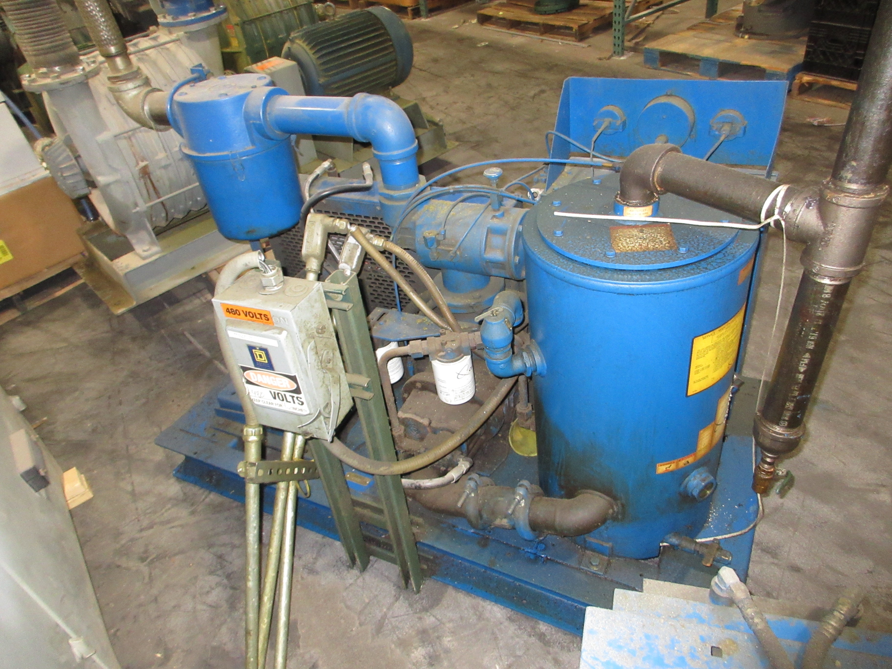 Quincy QSVB-15 Rotary Screw Vacuum Pump QSVB-1500017 15HP Weight: 980 LBS Used
