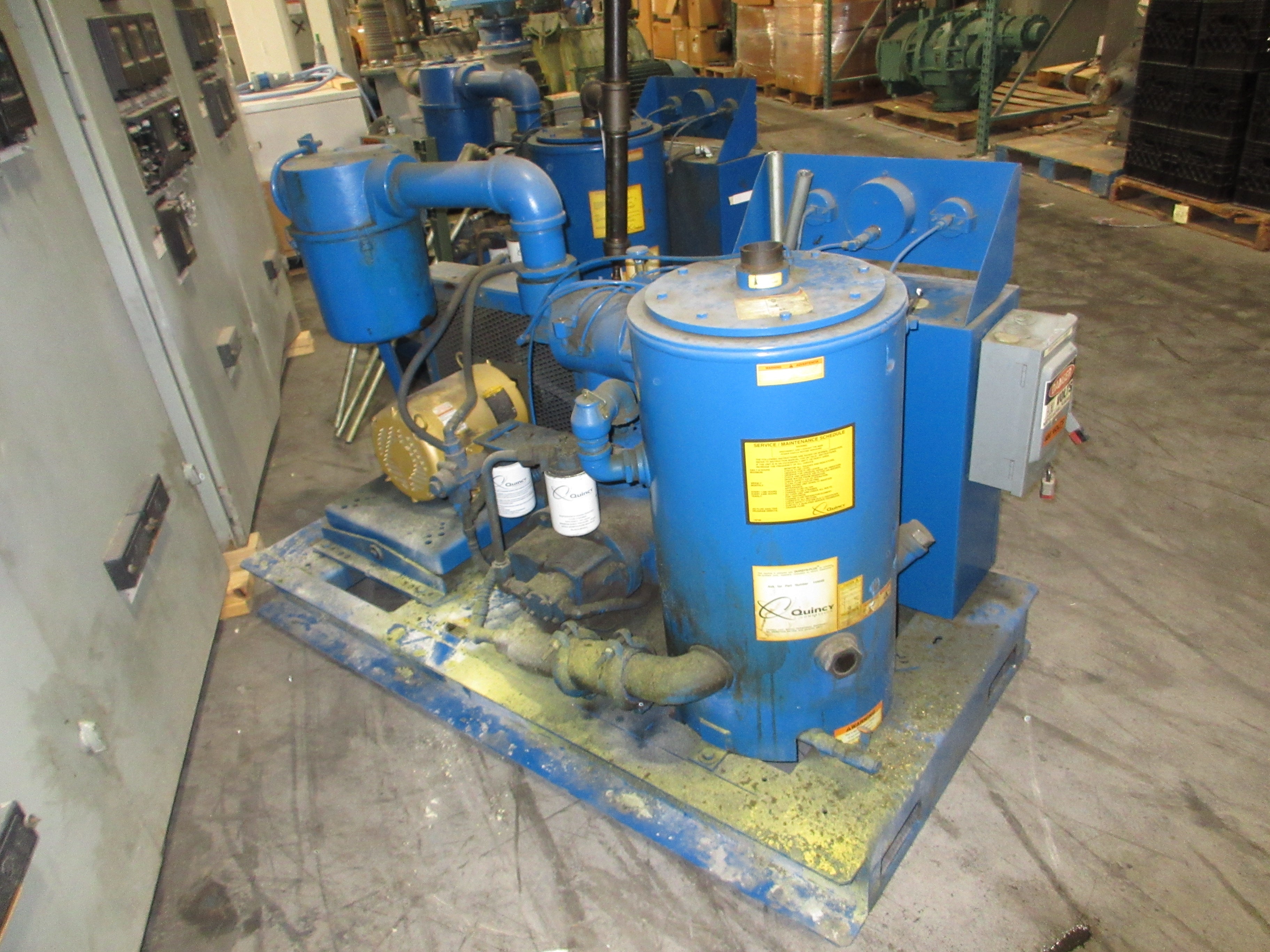 Quincy QSVB-15 Rotary Screw Vacuum Pump QSVB-15 15HP Weight: 980 LBS Used