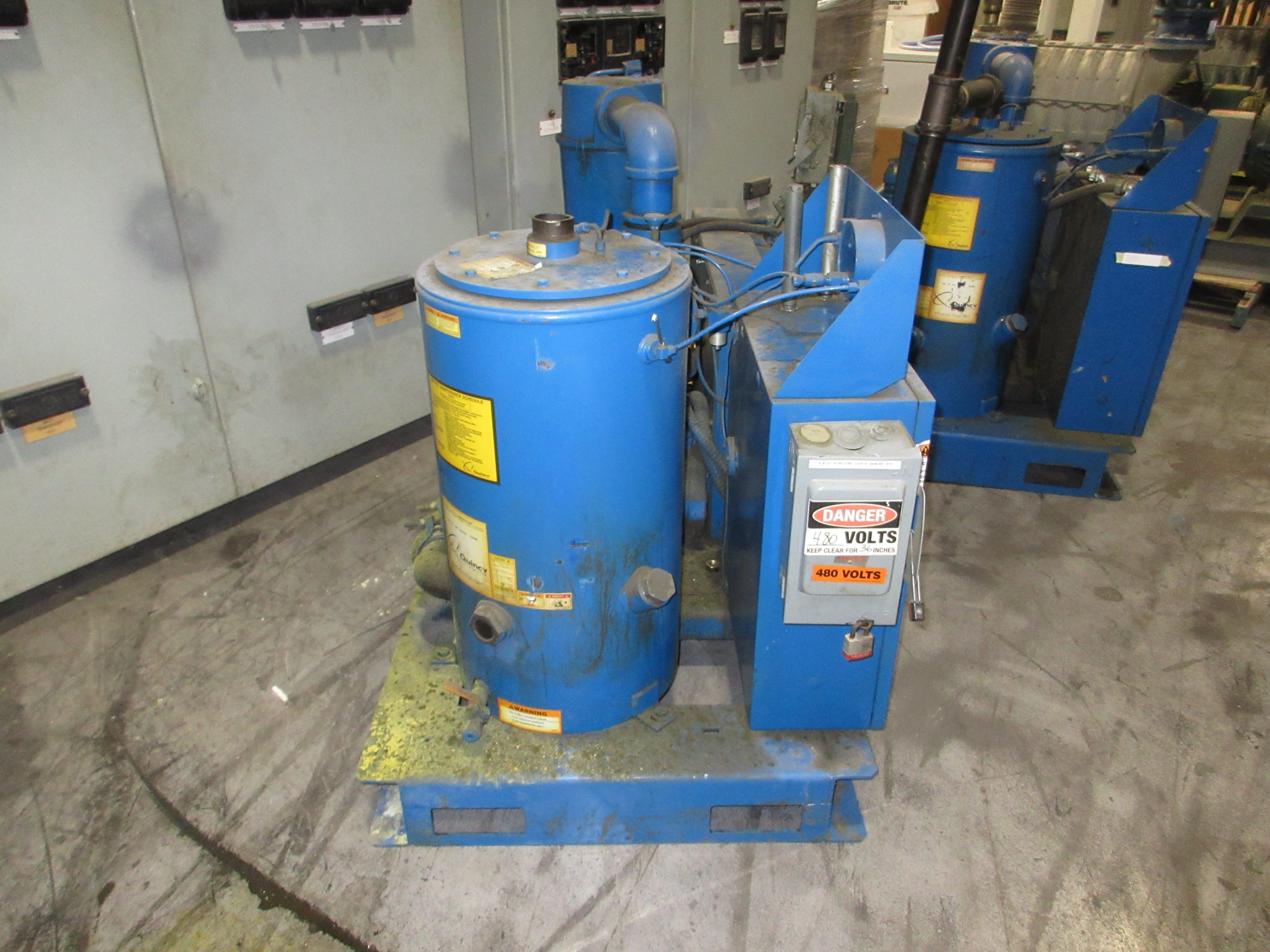 Quincy QSVB-15 Rotary Screw Vacuum Pump QSVB-15 15HP Weight: 980 LBS Used