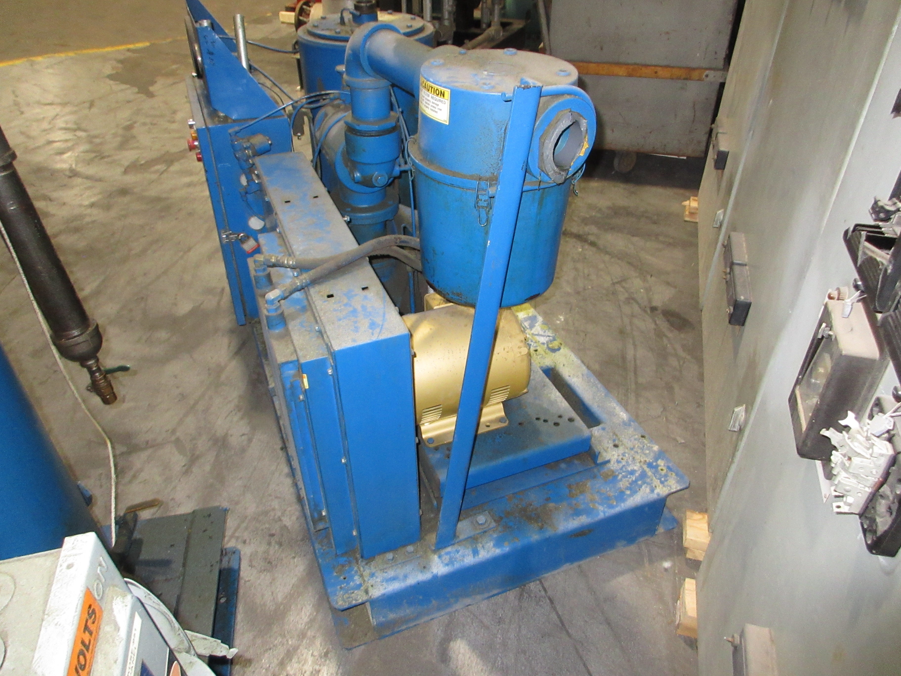 Quincy QSVB-15 Rotary Screw Vacuum Pump QSVB-15 15HP Weight: 980 LBS Used