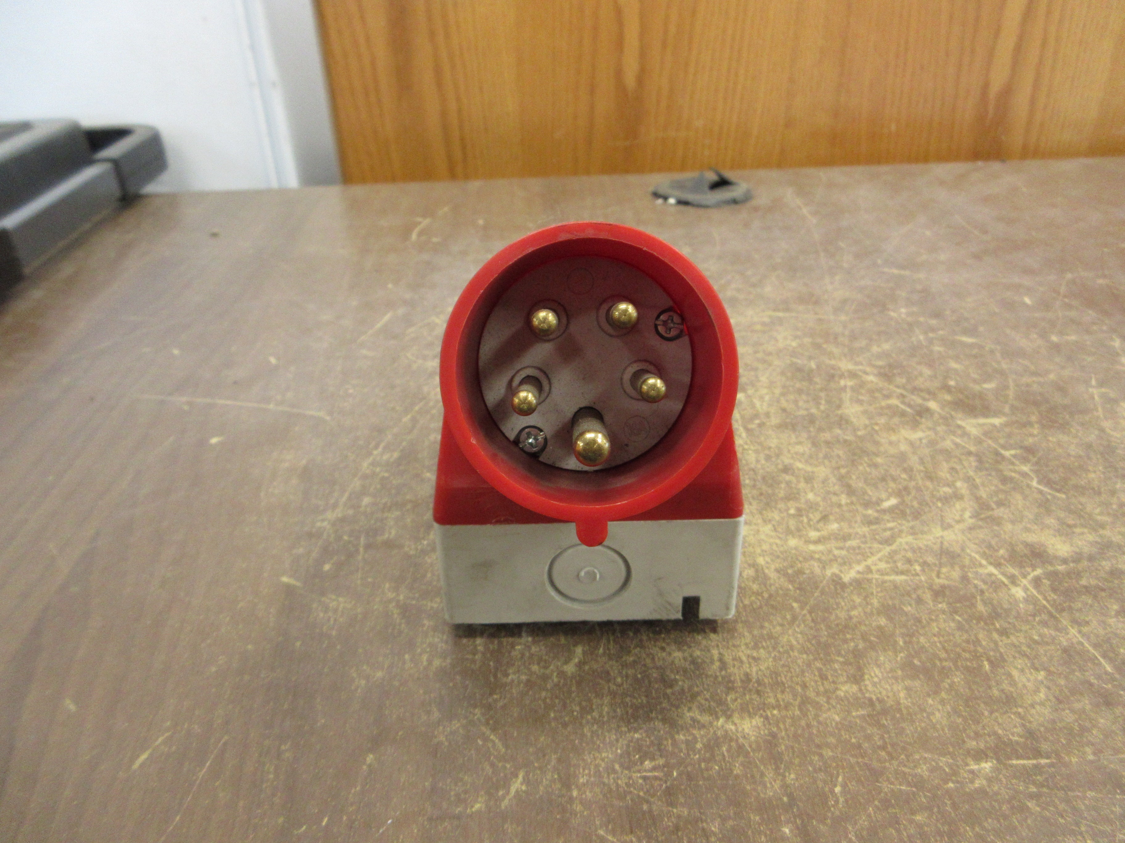 Bals CEE Norm Receptacle 2415 16A 240V 3P+N+C Used