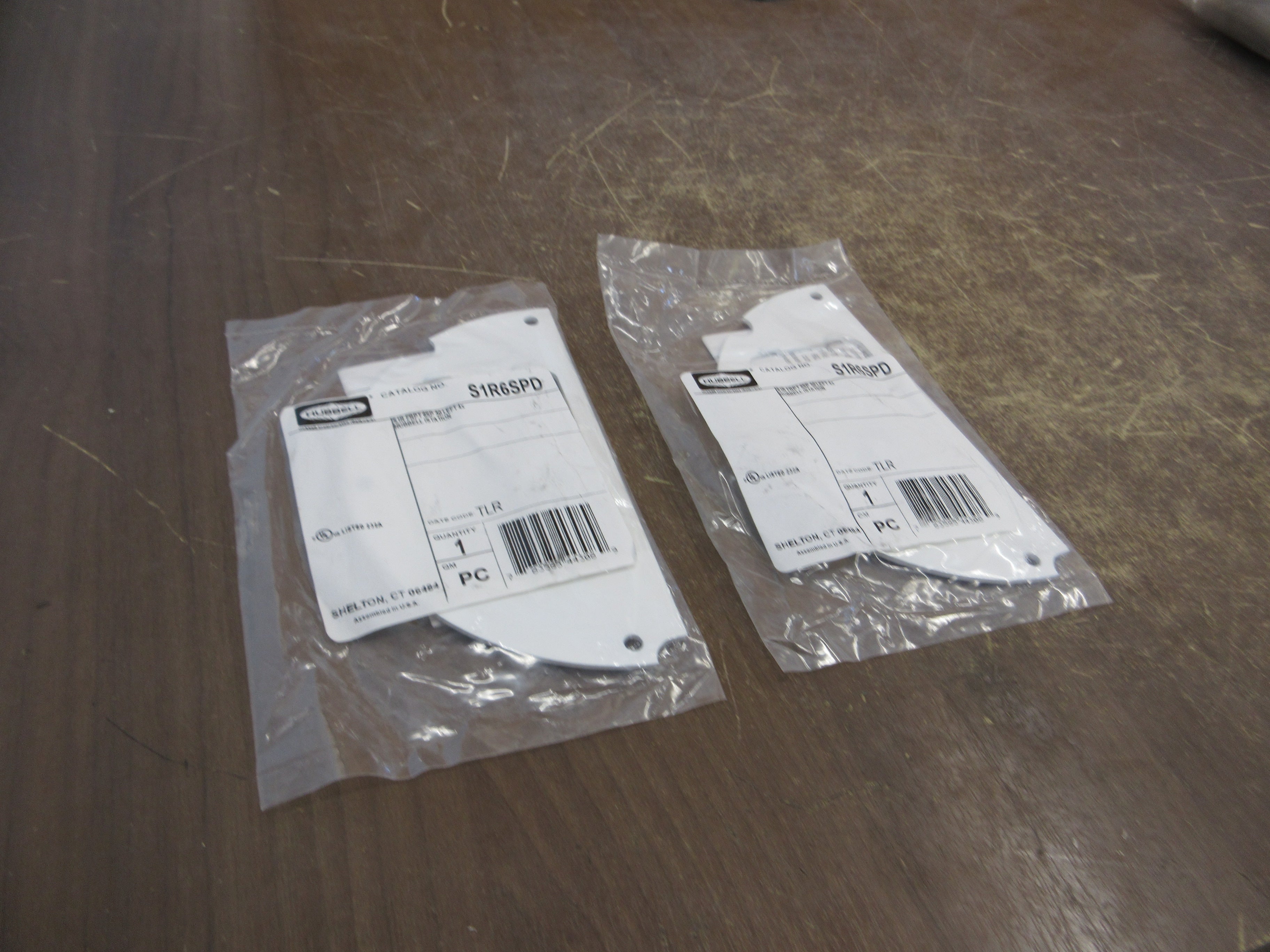 Hubbell iStation Poke-Thru Sub-Plate S1R6SPD *No Box* *Lot of 2* New Surplus