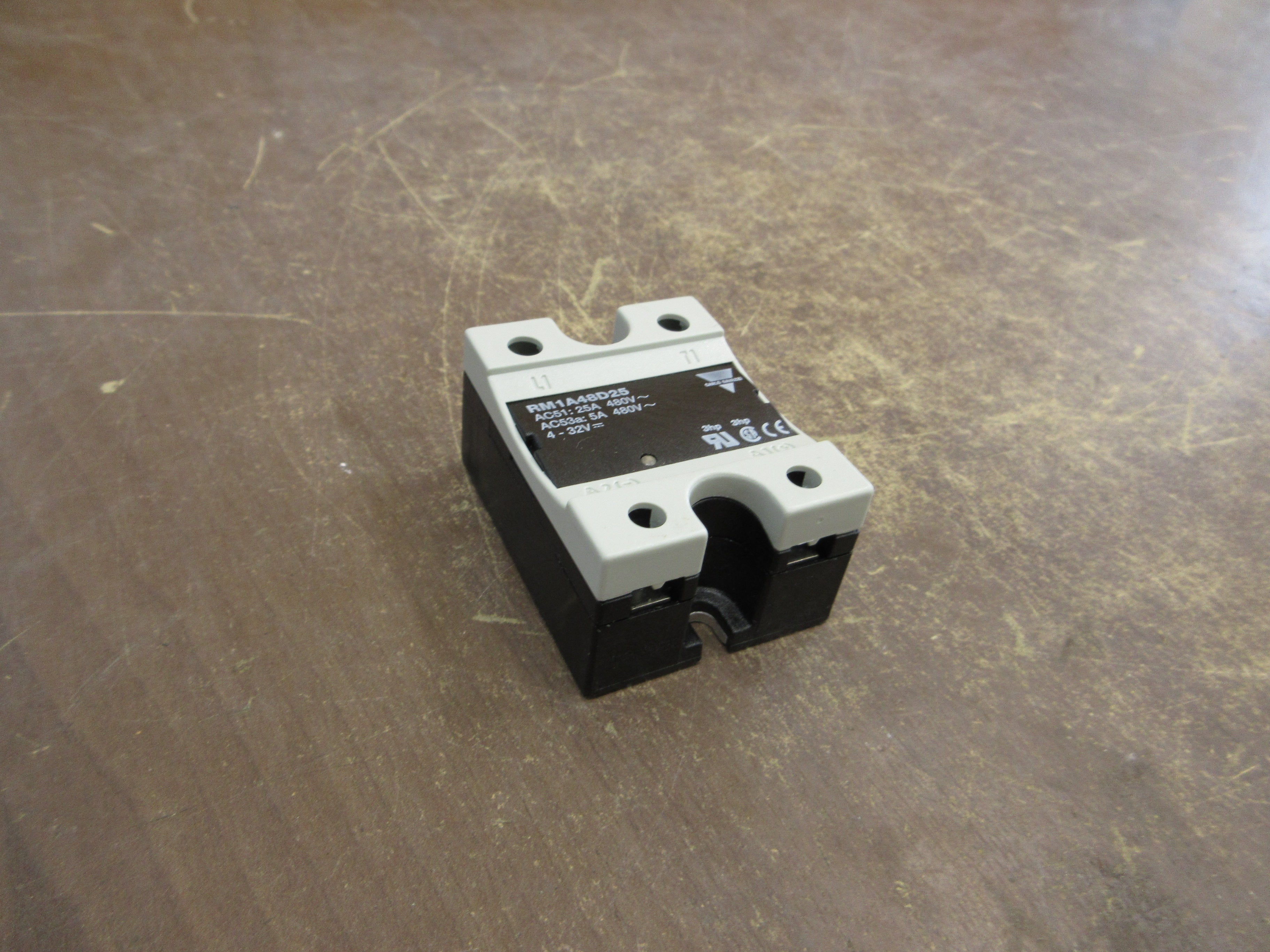 Carlo Gavazzi Solid-State Relay RN1A48D25 480V 25A New Surplus