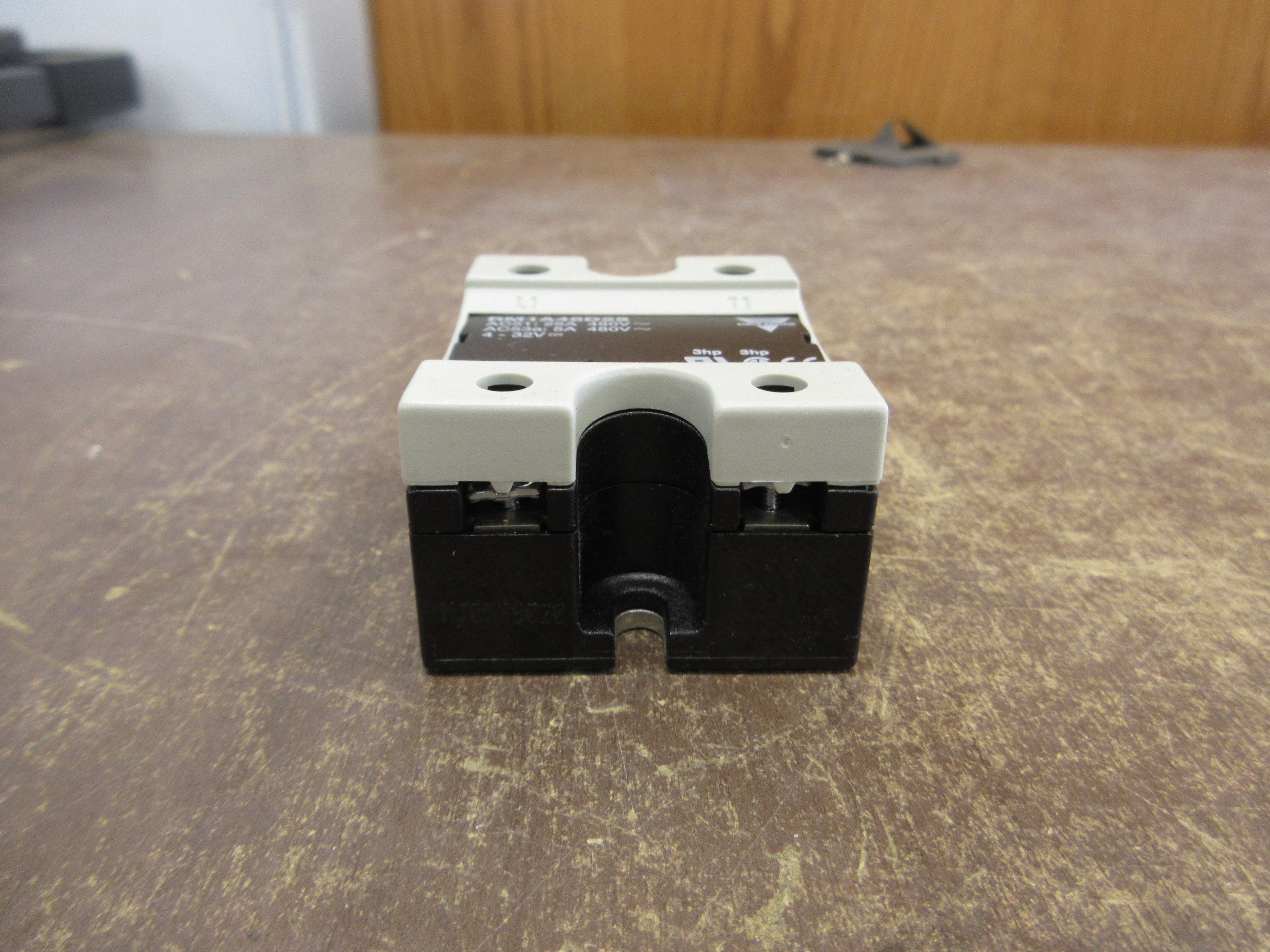 Carlo Gavazzi Solid-State Relay RN1A48D25 480V 25A New Surplus