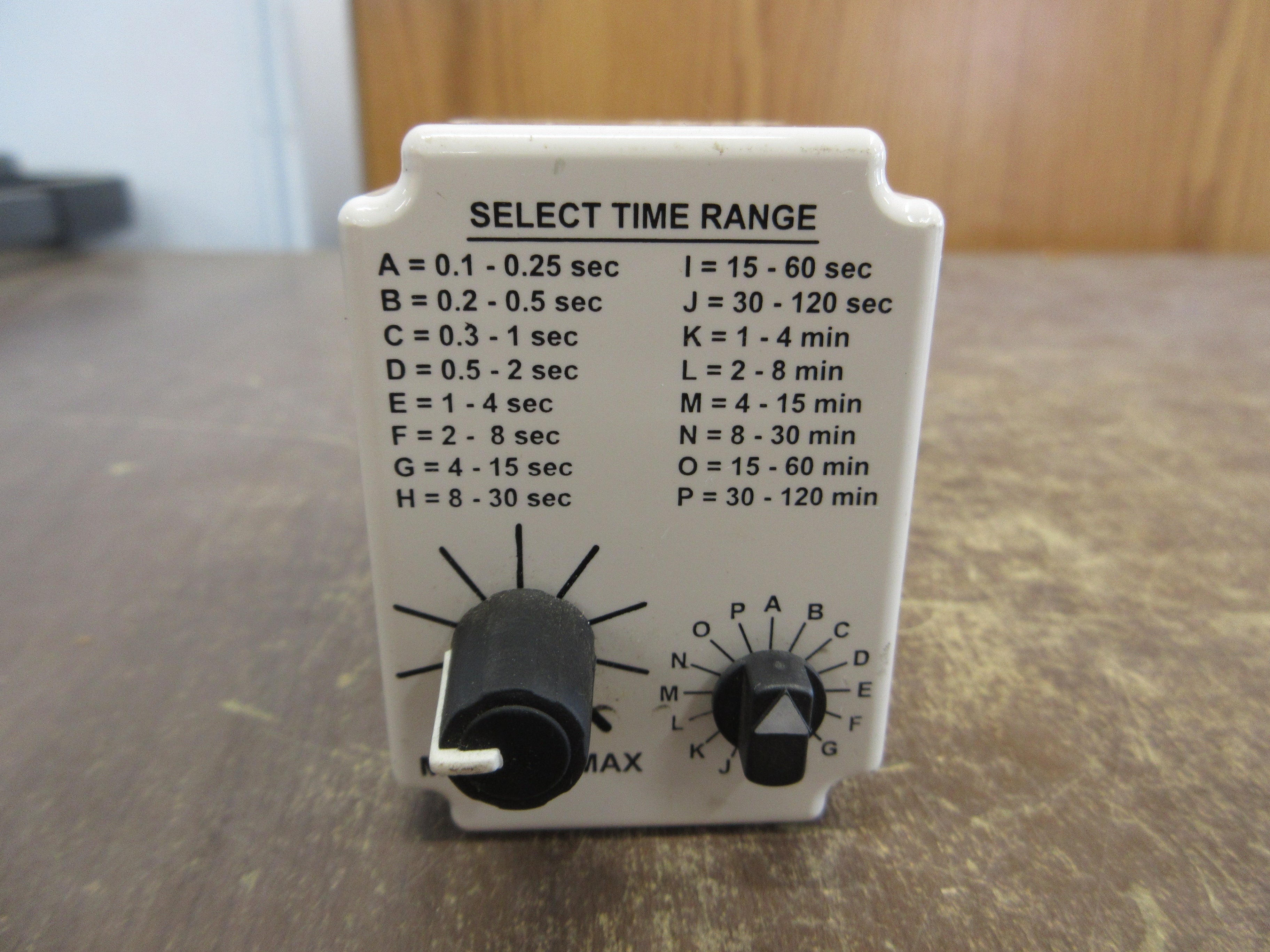 Macromatic Time Delay Relay TR-61622 Ser. B 120V Range: 0.1s-2Hr Off-Delay Used