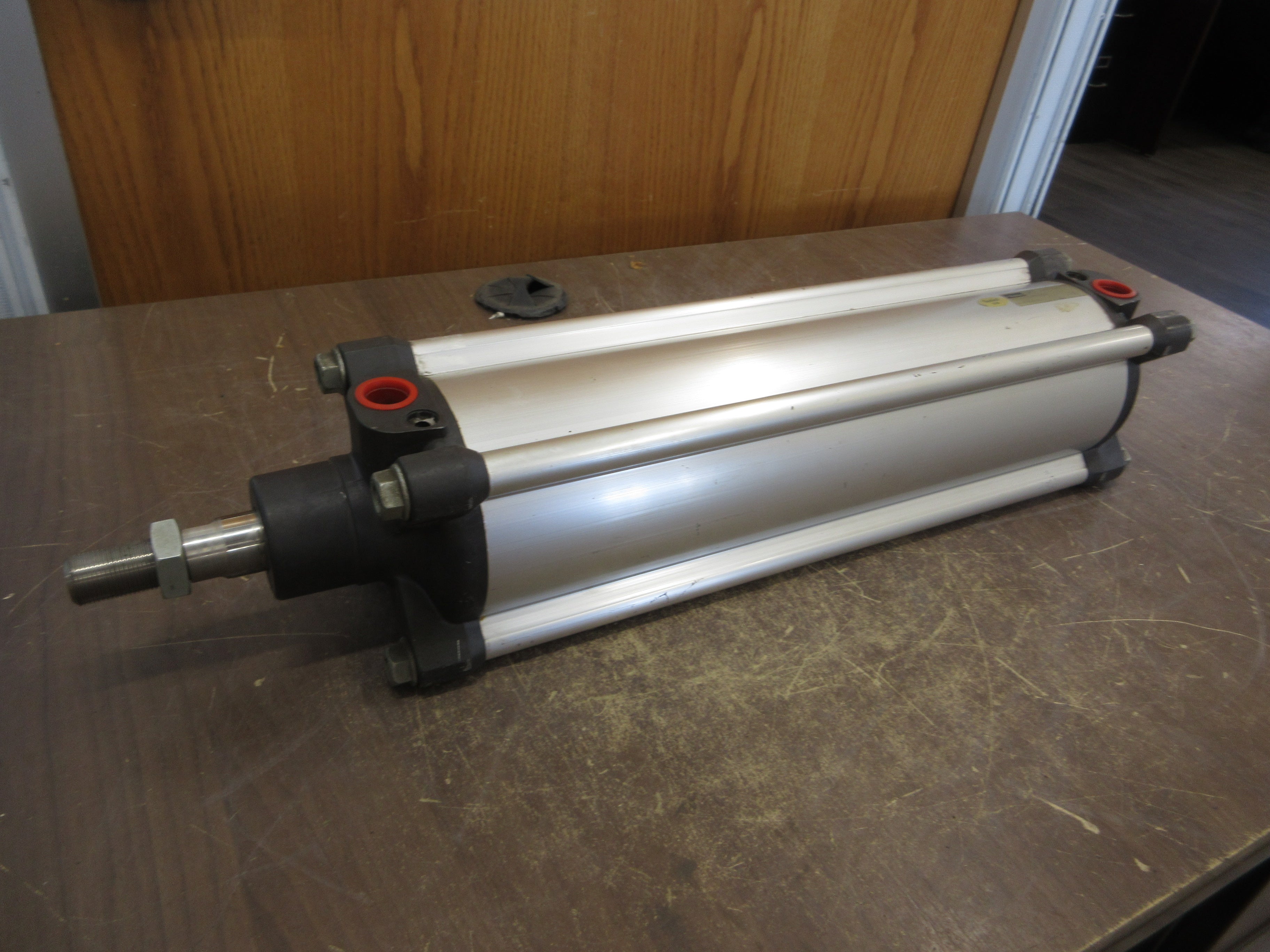 Parker Air Cylinder P1C-S100MS-0320 10bar Used
