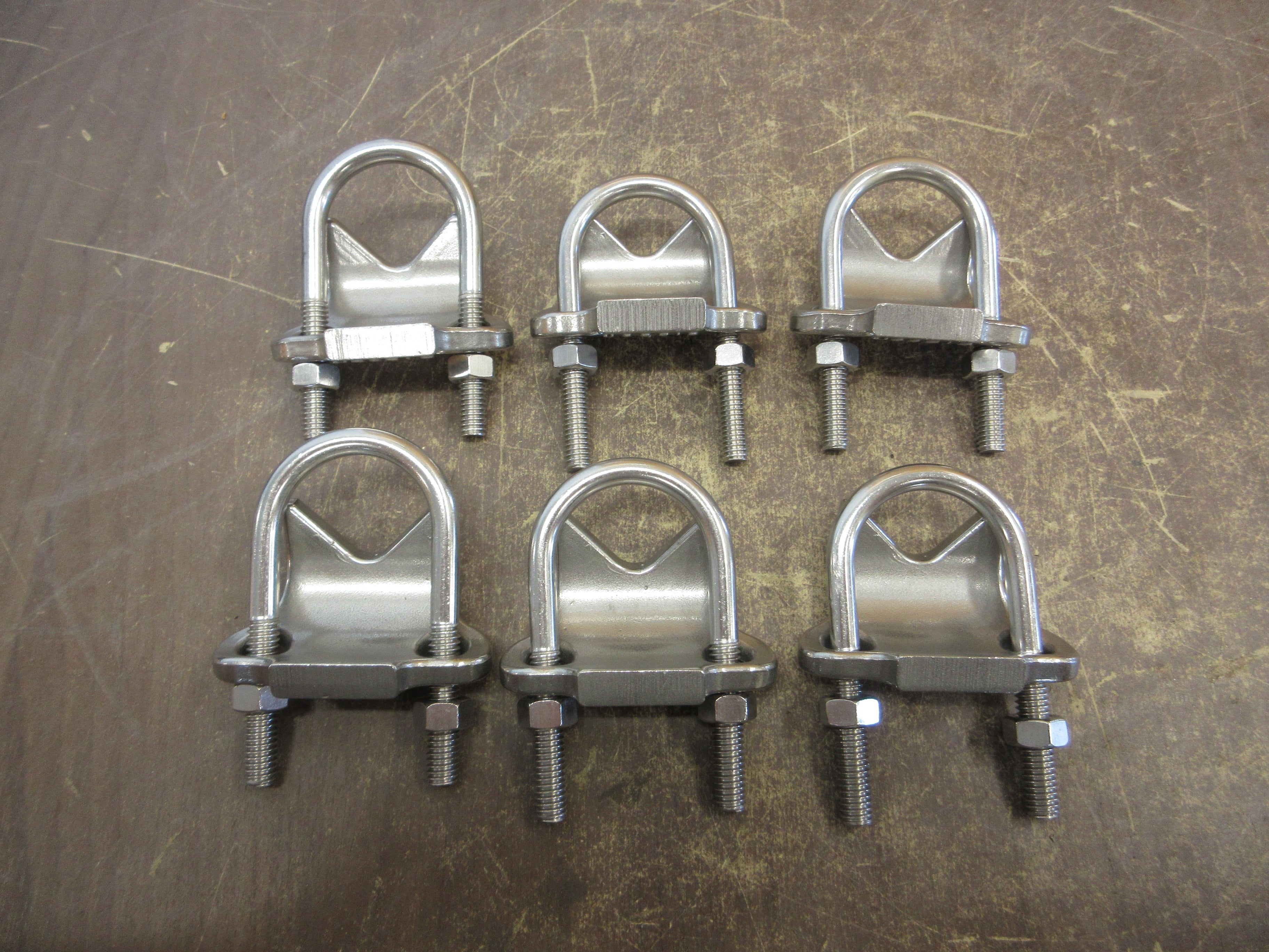 Crouse-Hinds Stainless Steel Right Angle Clamp RAC100SS 1" *Box of 6*