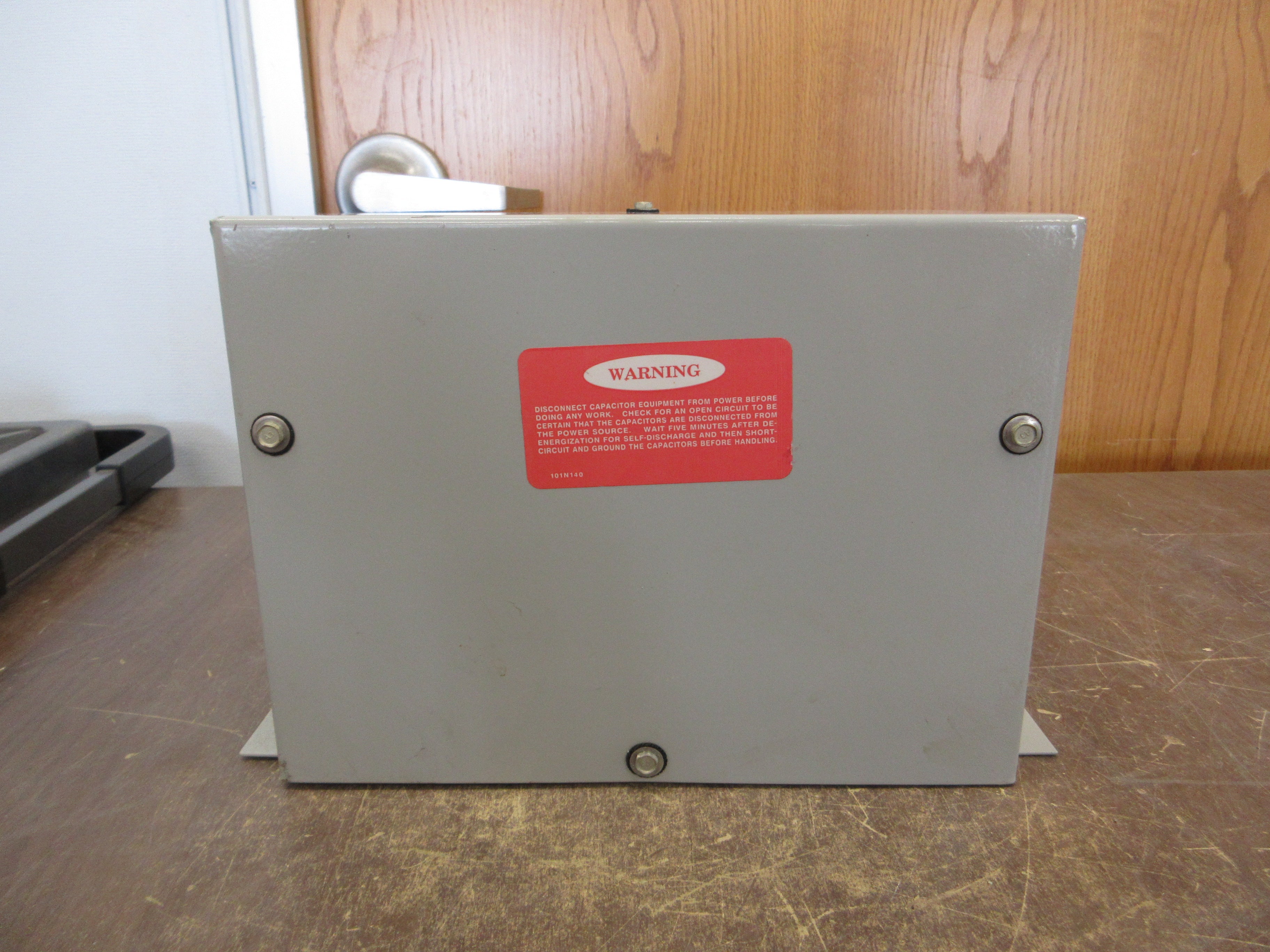 GE Capacitor 65L801TE1 1.5kVAR 480V 60Hz 3Ph *Broken Mounting Foot* Used