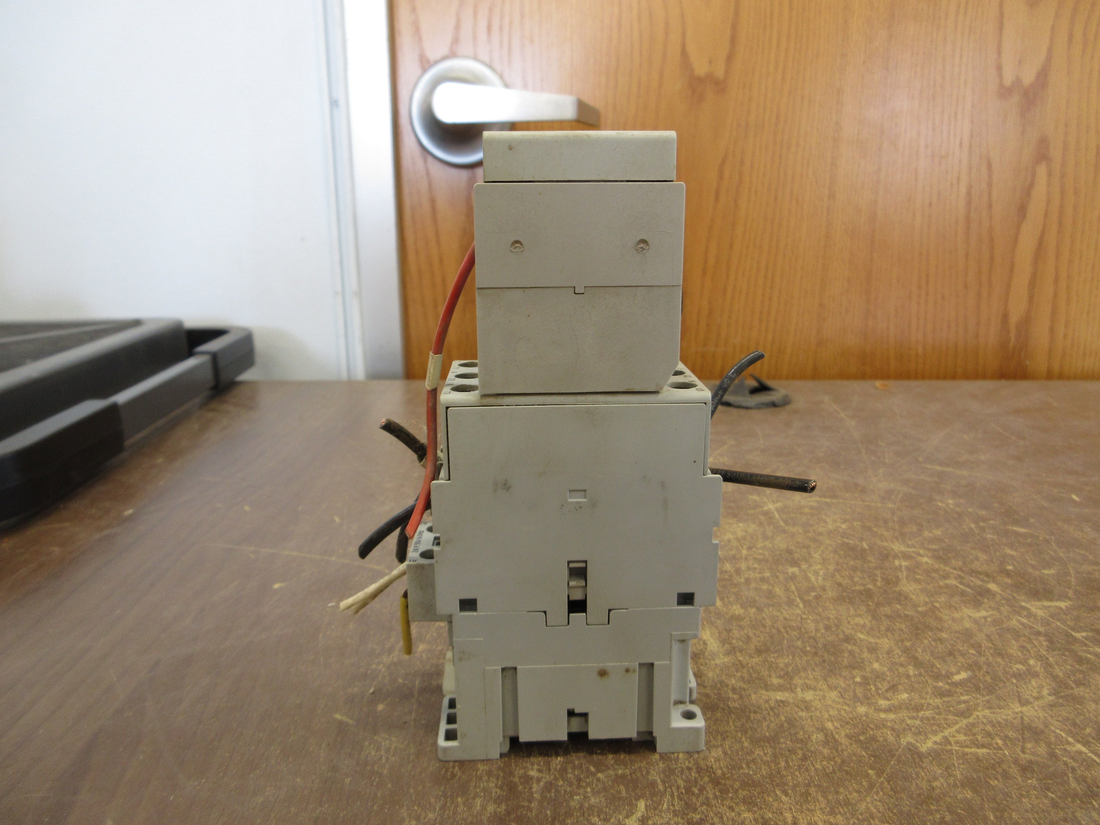 Sprecher + Schuh Timing Relay CZA7 / CA7-30-00 24V Coil Off Delay: 0.3-30Sec