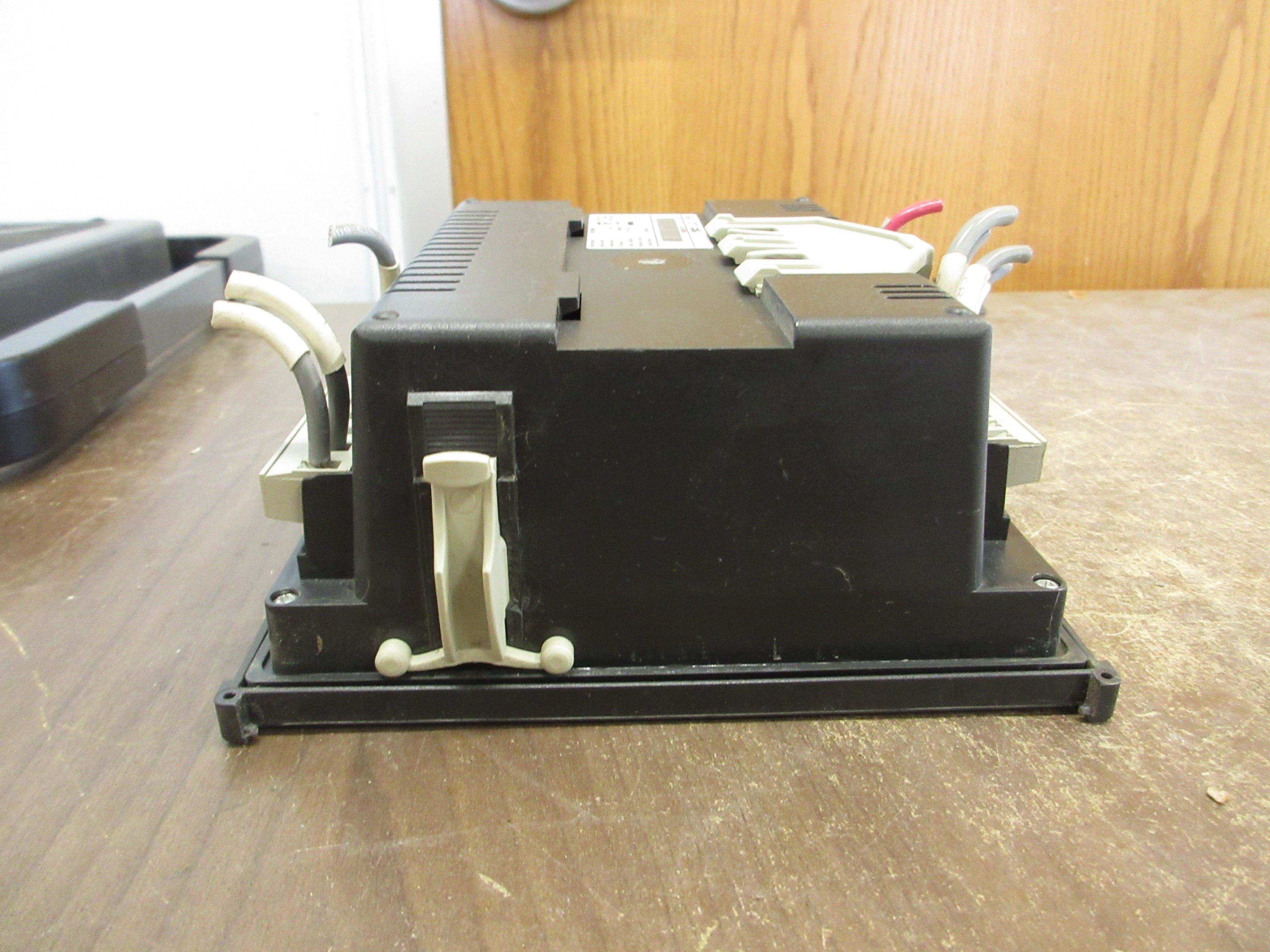 Merlin Gerin Varlogic Controller NR12 Used
