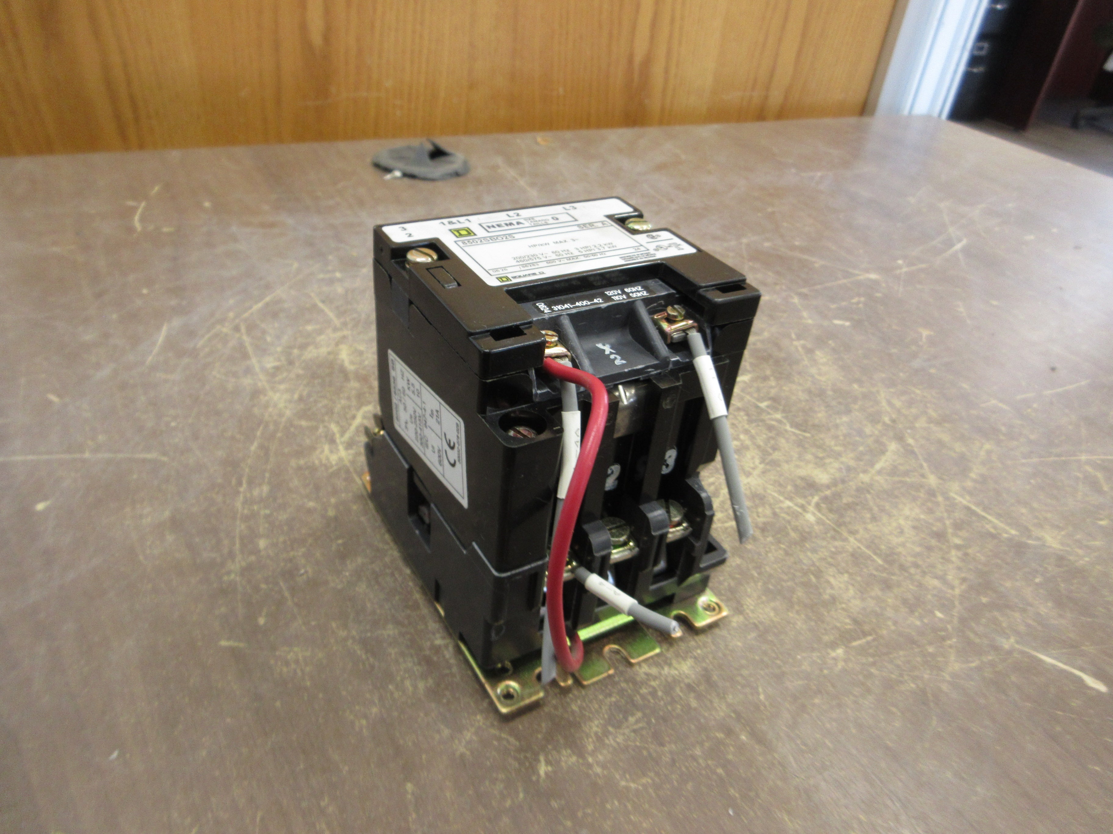 Square D Size 0 Contactor 8502SBO2S Ser. A 120V Coil Used