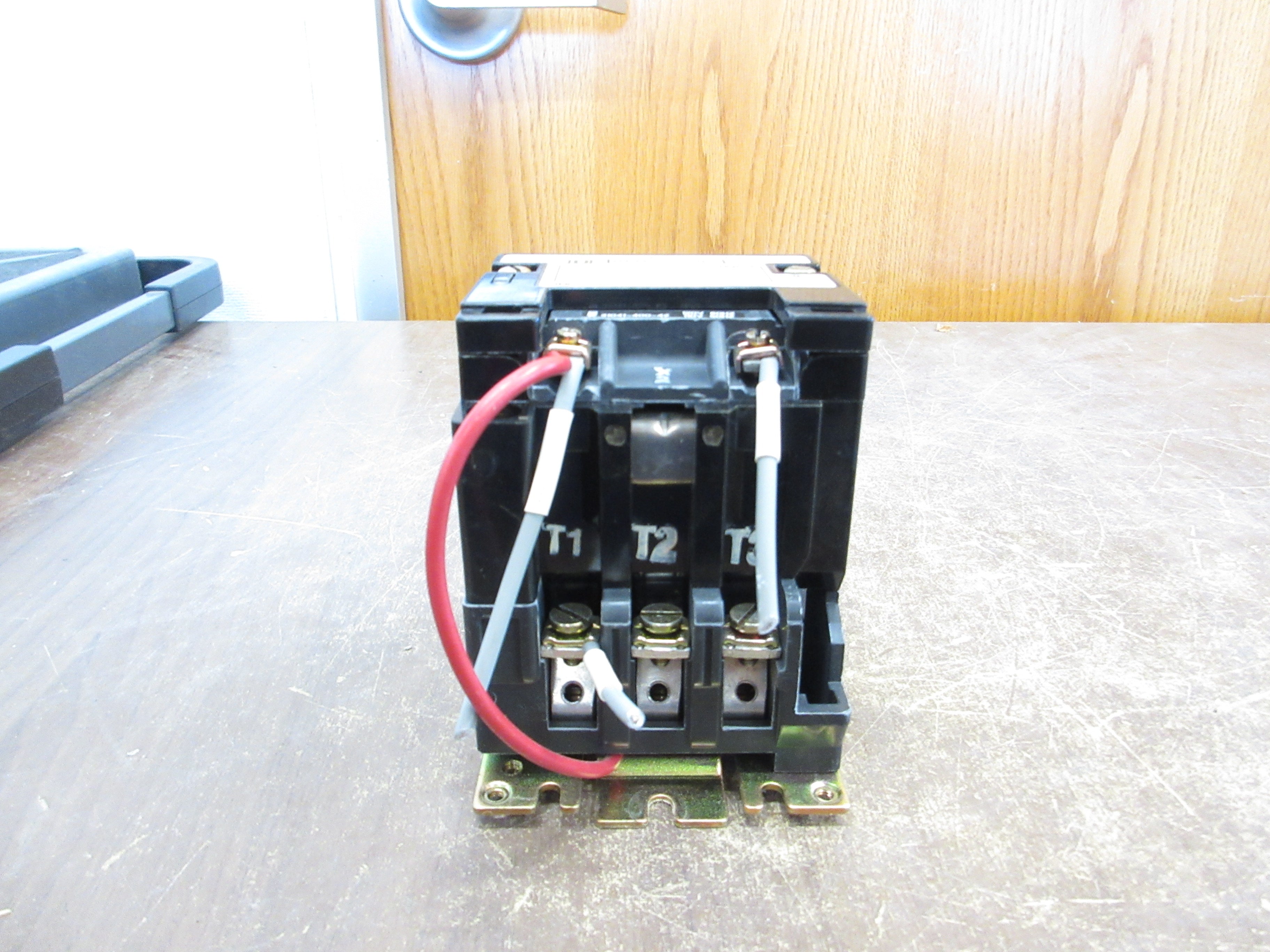 Square D Size 0 Contactor 8502SBO2S Ser. A 120V Coil Used