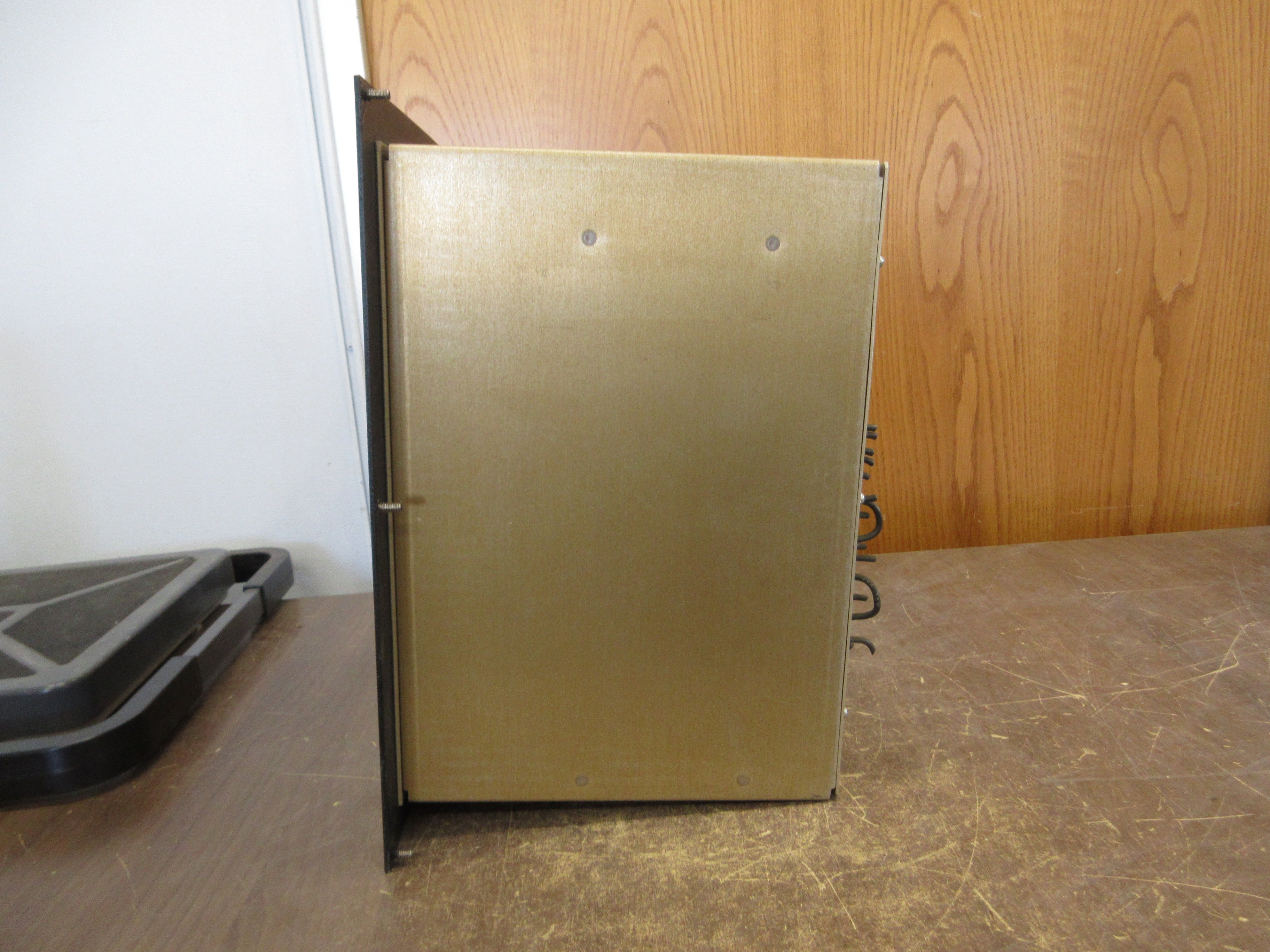 GE Power Leader Meter TMIG01 *Bent Corner* Used