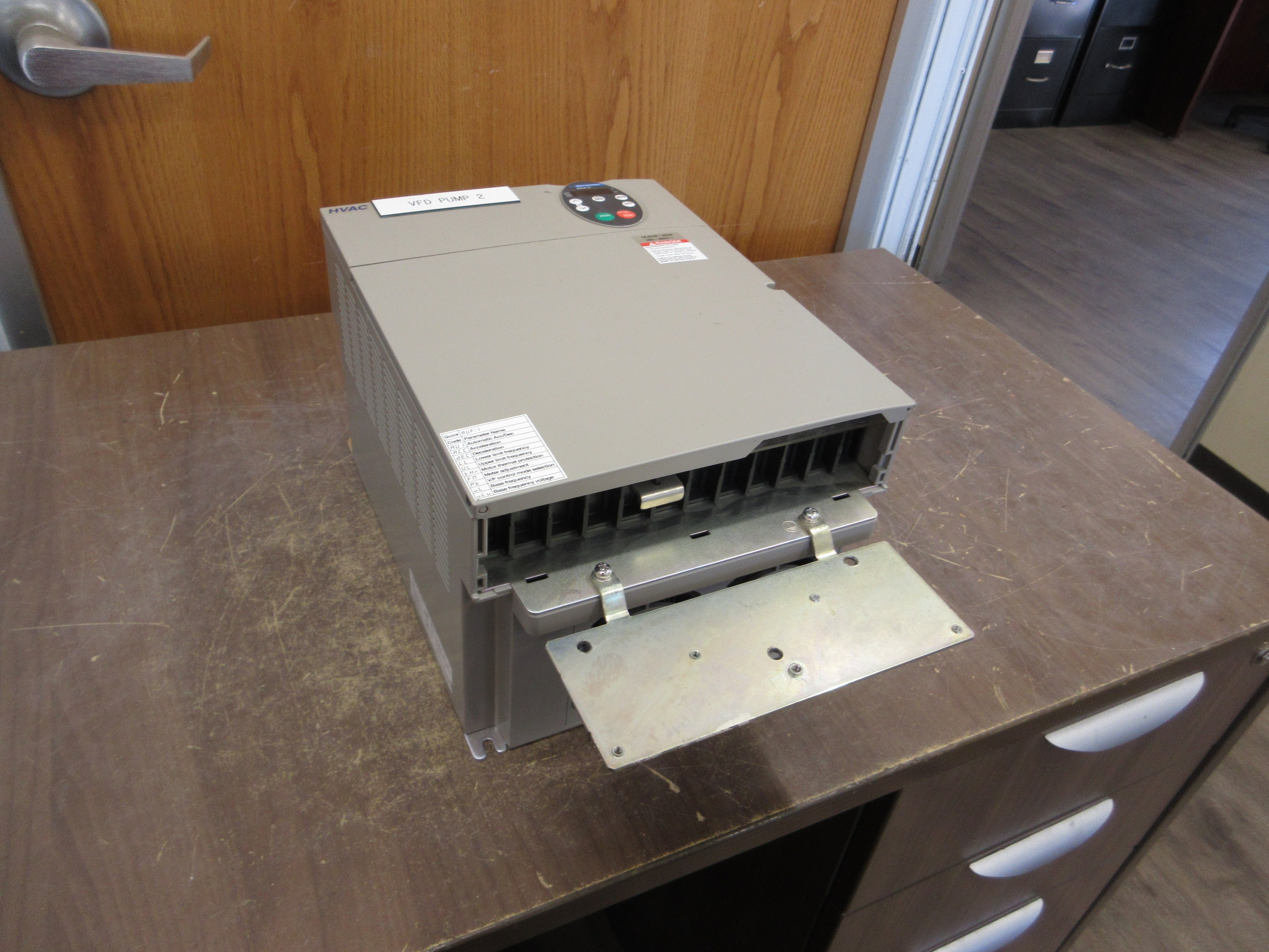 Telemecanique Altivar 21 AC Drive ATV21HD18N4 25HP 3Ph Used