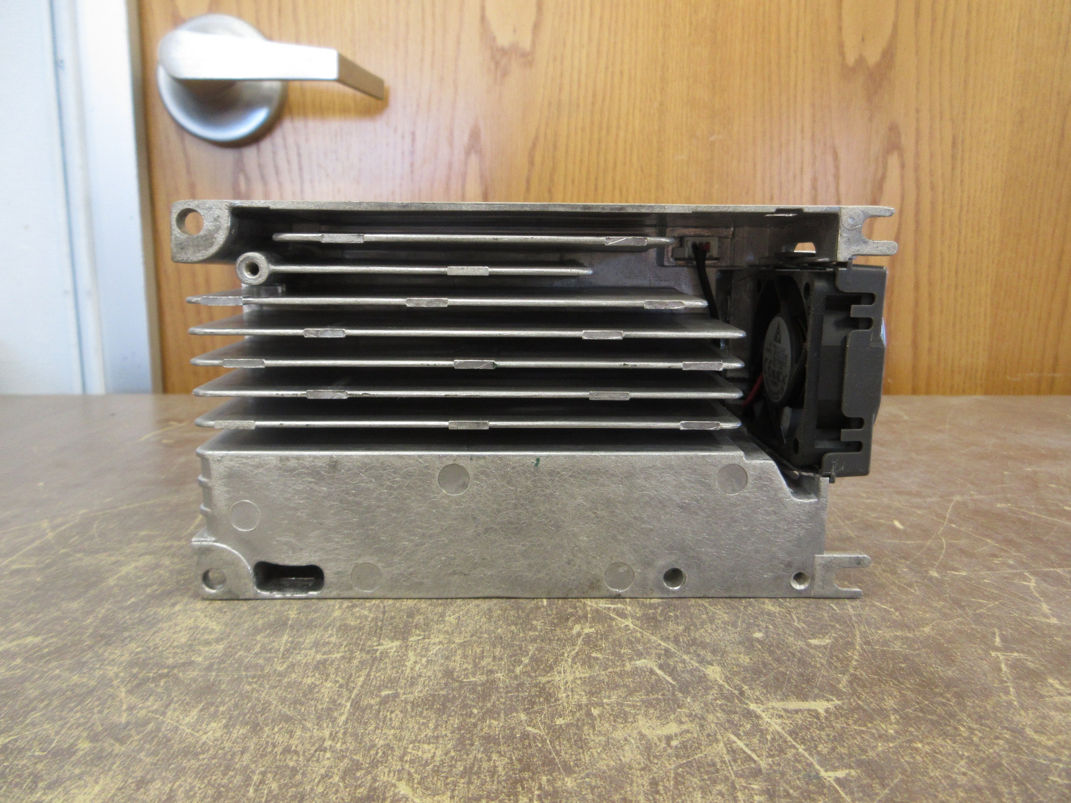 Delta AC Drive VFD007E11A 1HP *No Terminal Cover* *Chipped Corner* Used