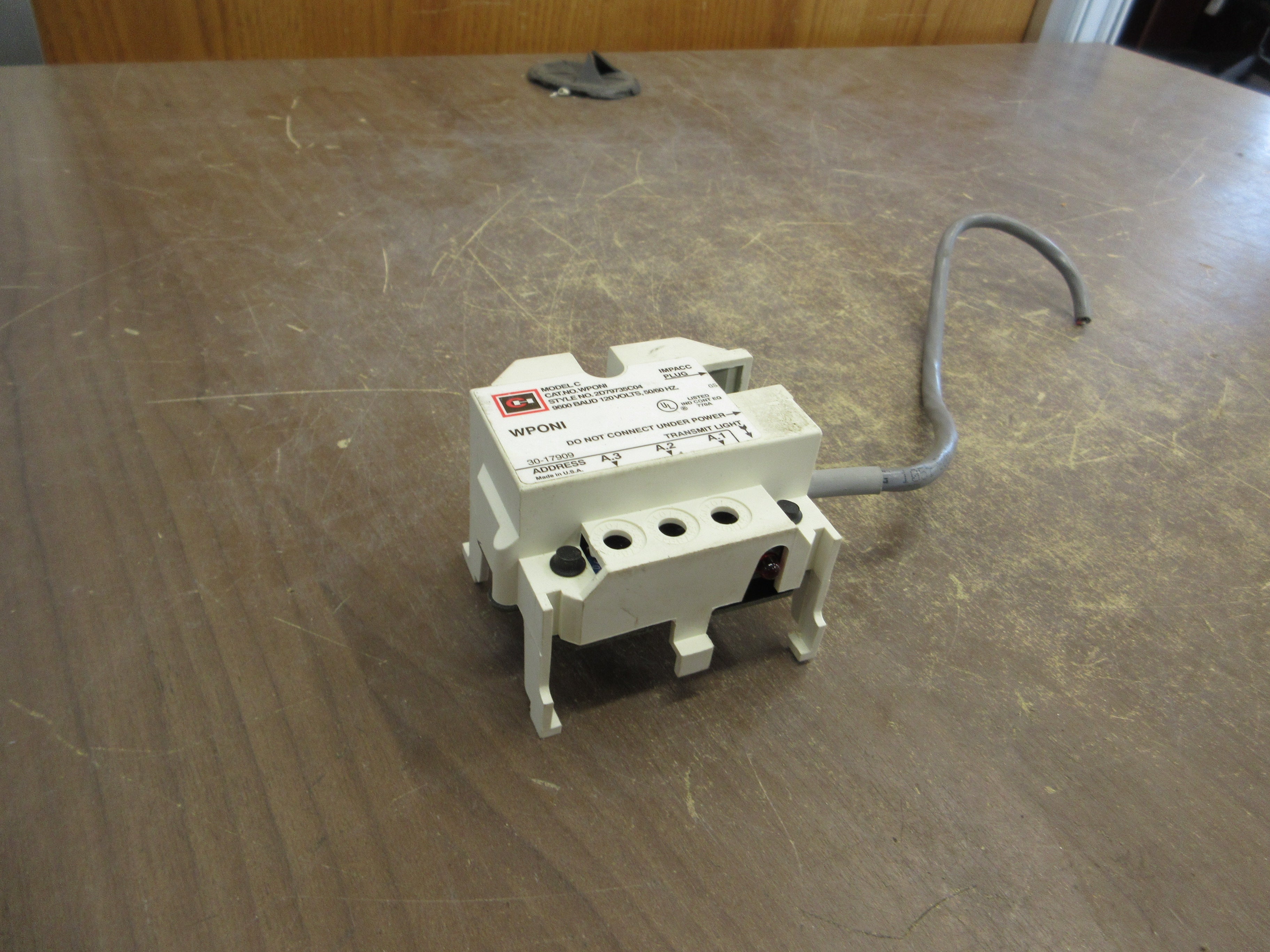 Cutler-Hammer WPONI Module 2D79735C04 Model C 9600 BAUD 120V 50/60Hz *Cut Cord*