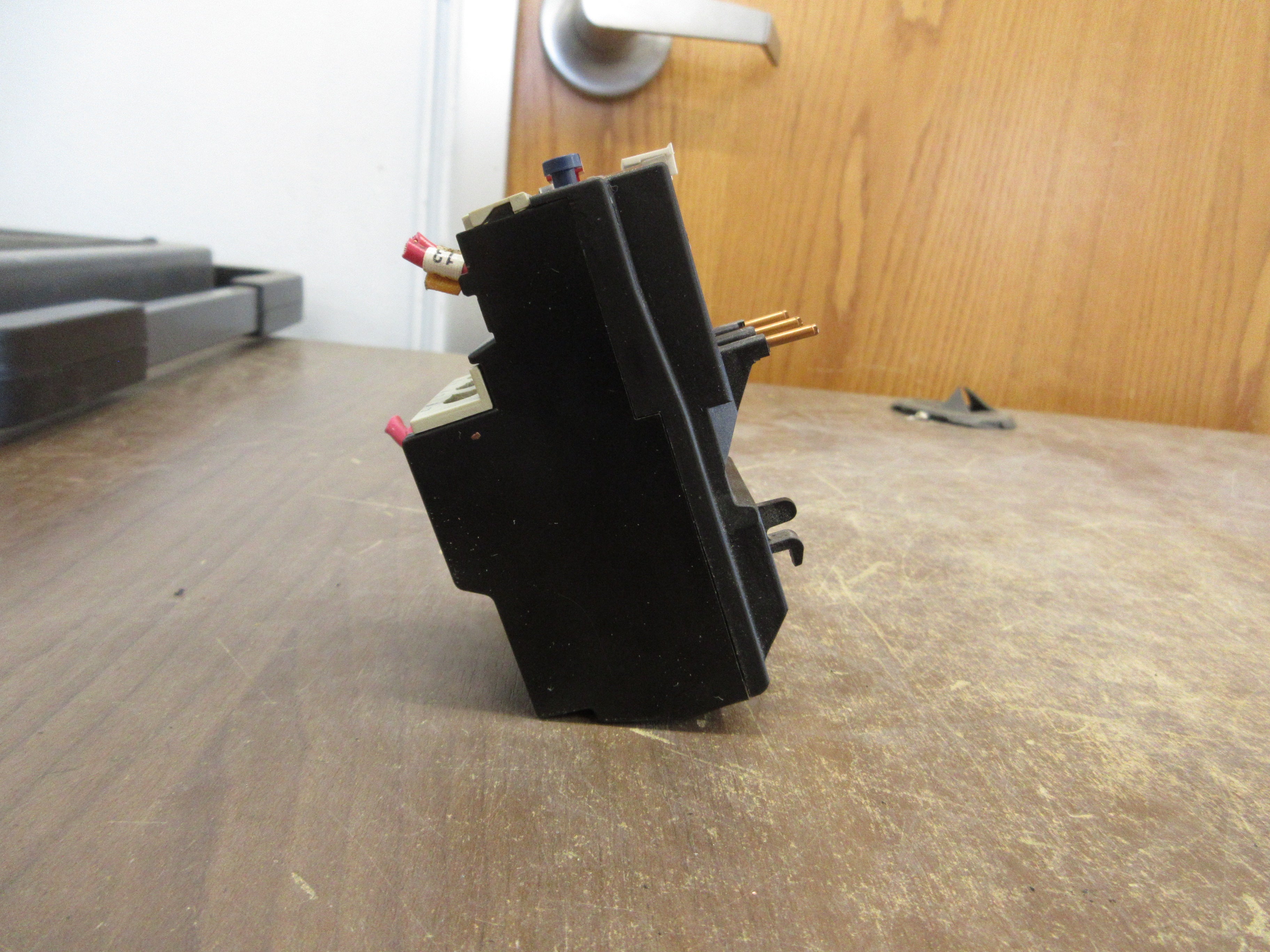 Telemecanique Solid State Overload LR2 D1512 Trip: 5.5-8A Used