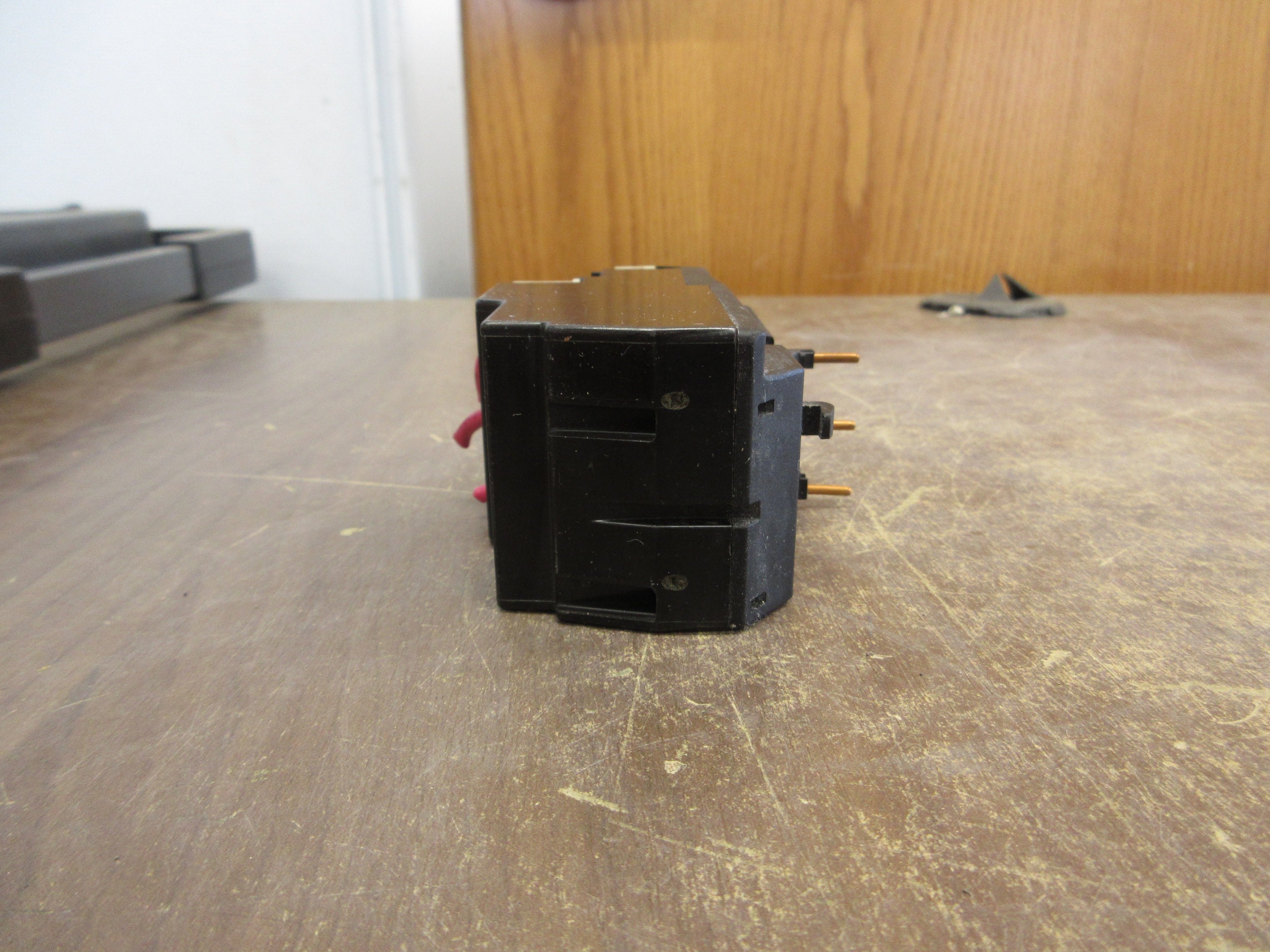 Telemecanique Solid State Overload LR2 D1512 Trip: 5.5-8A Used