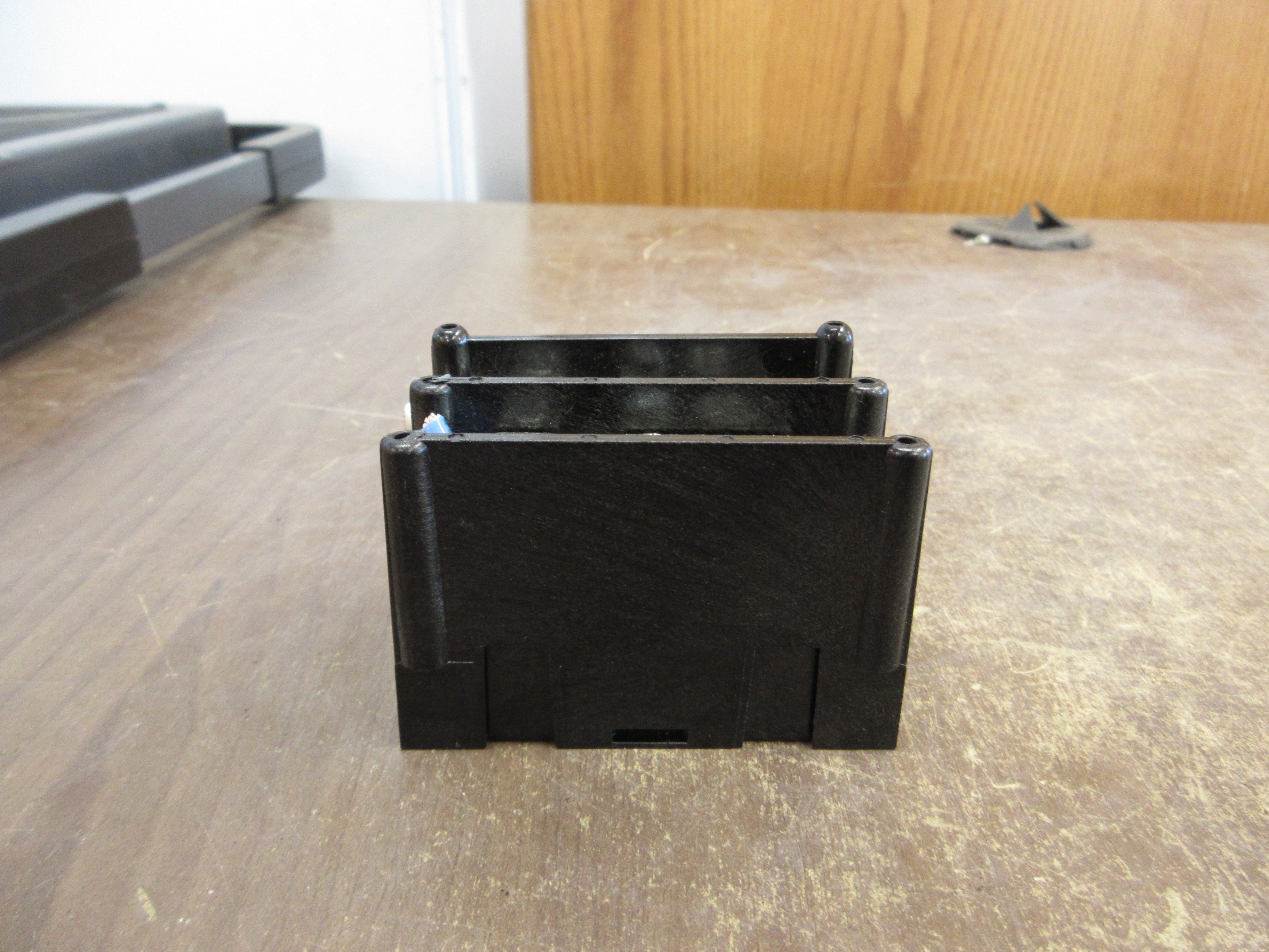 Gould Shawmut Power Distribution Block 63132 2P 600V Used