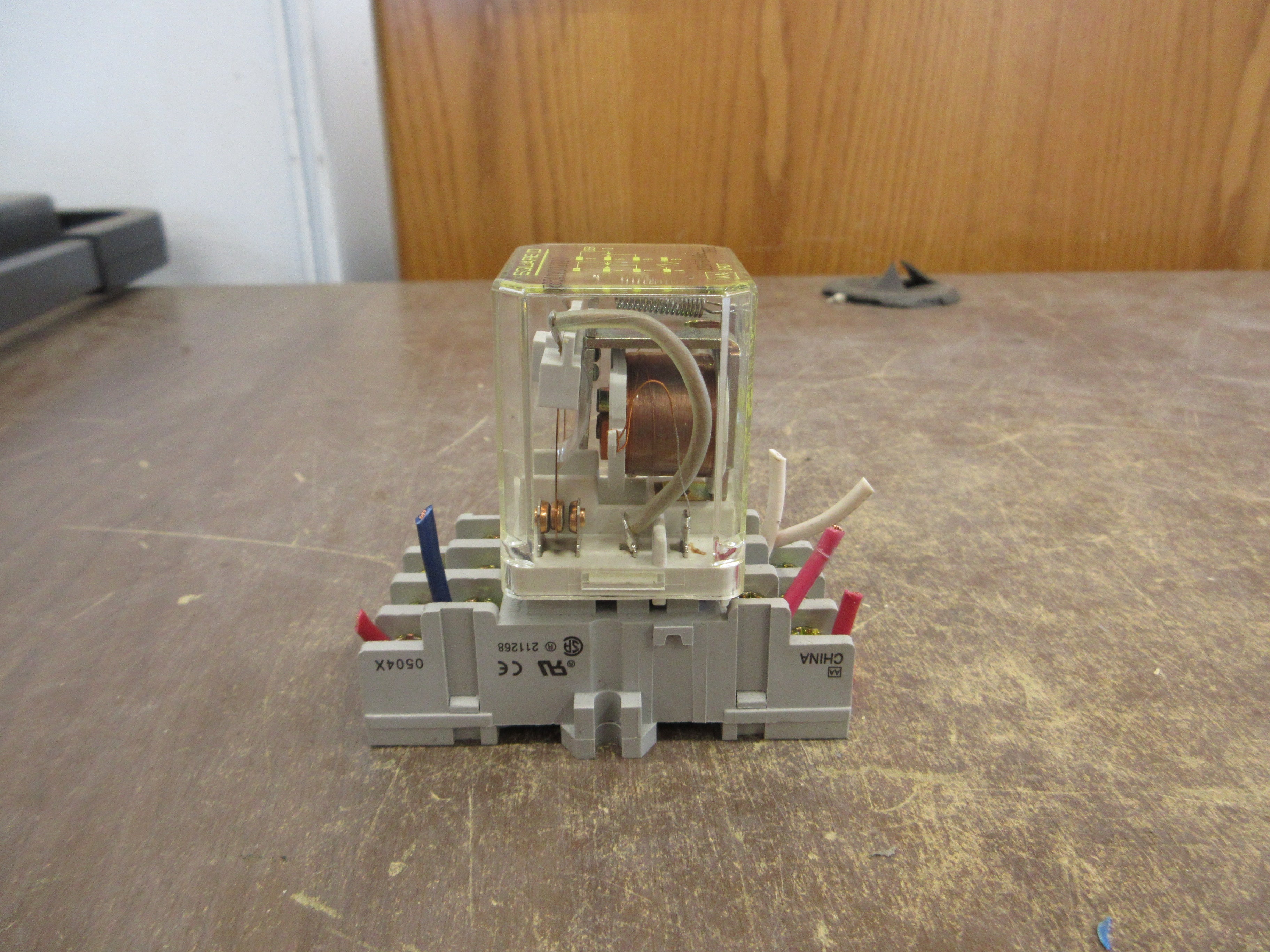 Square D Relay 8501KU12V20 120V Coil w/ Base Used
