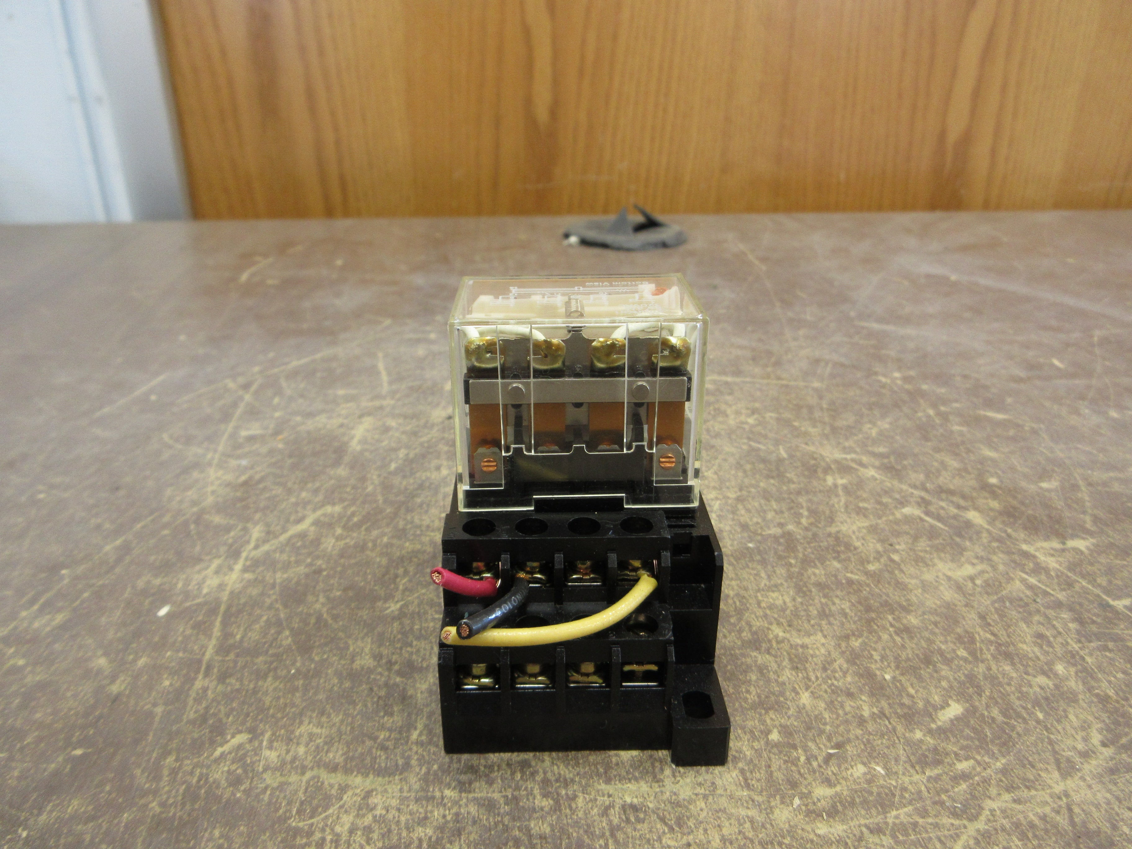 Omron Relay LY4N 120V Coil w/ Base Used