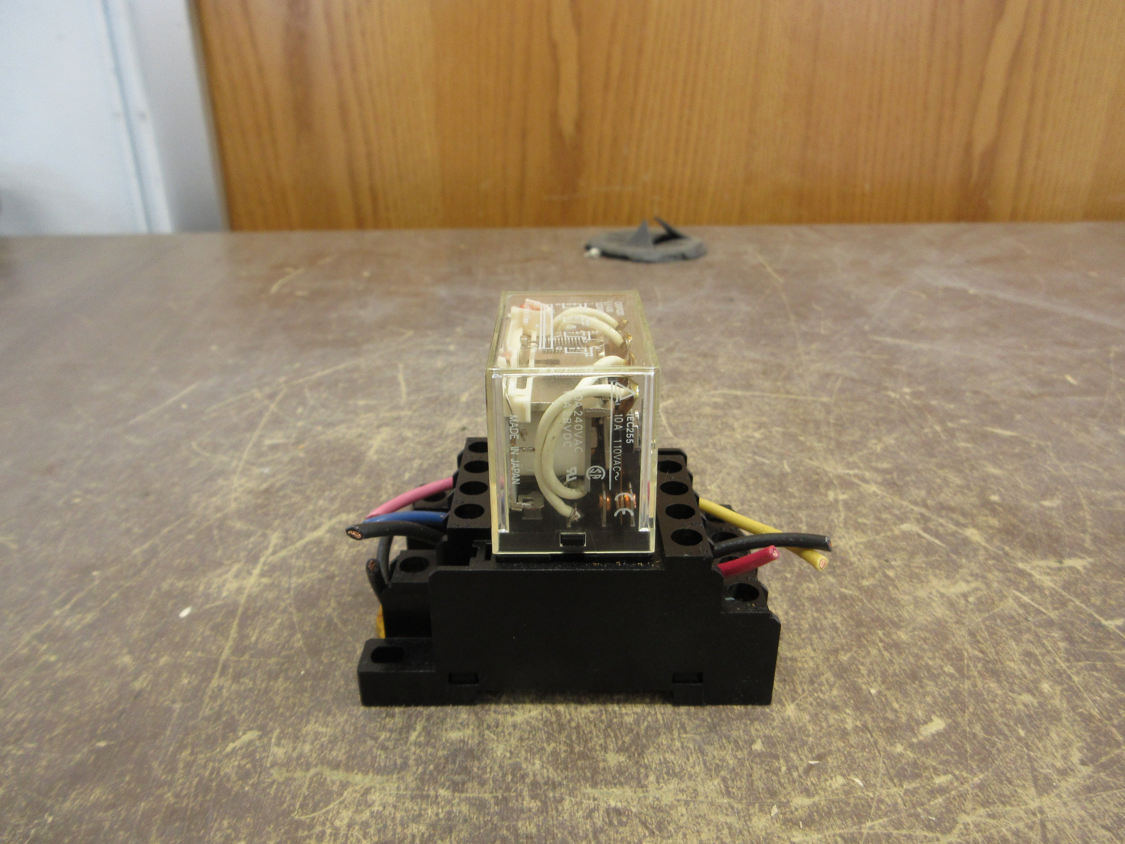 Omron Relay LY4N 120V Coil w/ Base Used