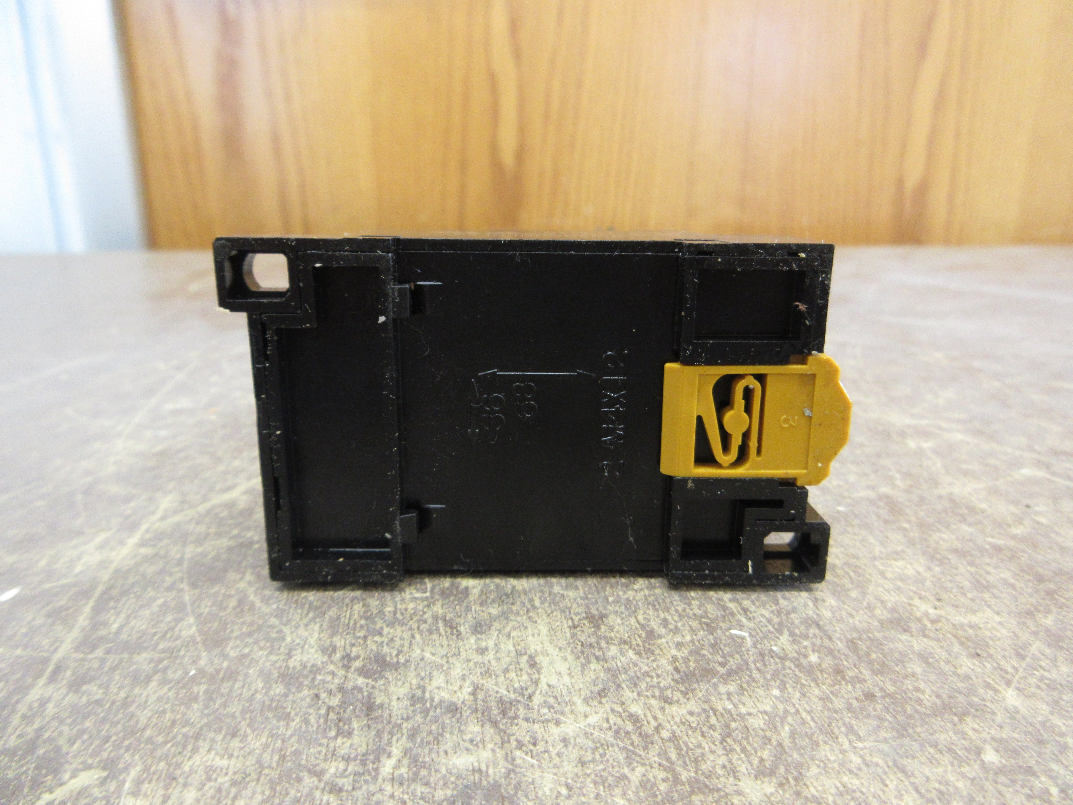 Omron Relay LY4N 120V Coil w/ Base Used