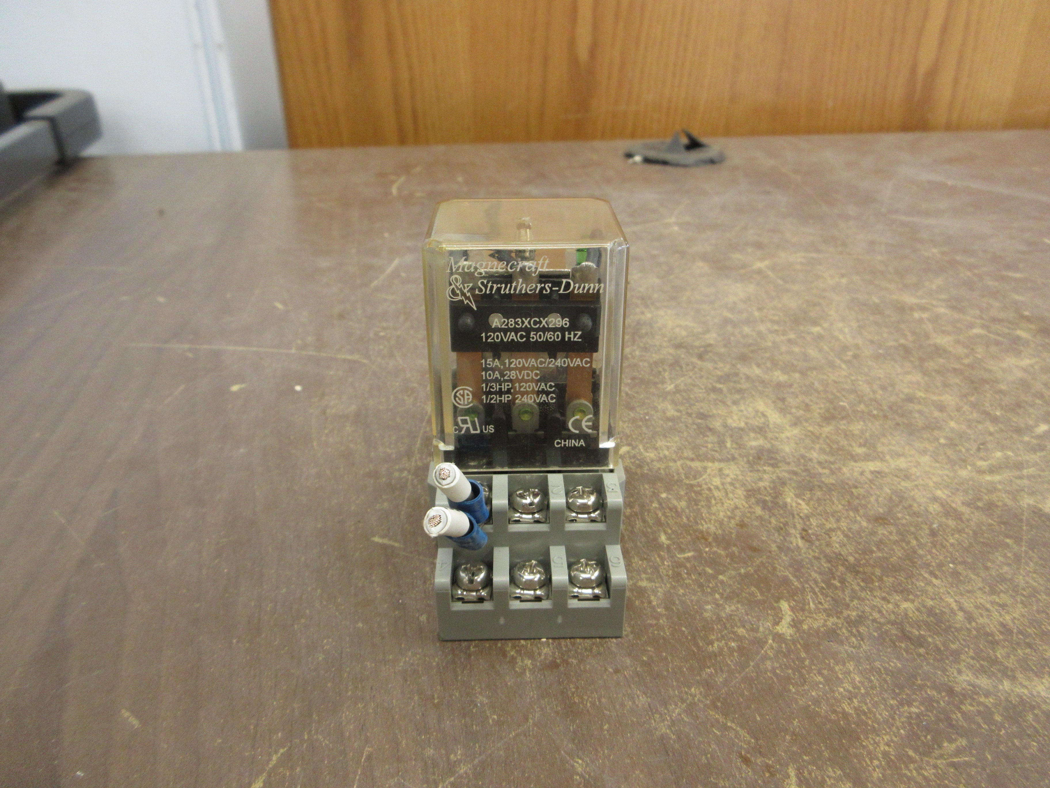 Magnecraft Struthers-Dunn Relay A283XCX296 120V Coil w/ Base Used