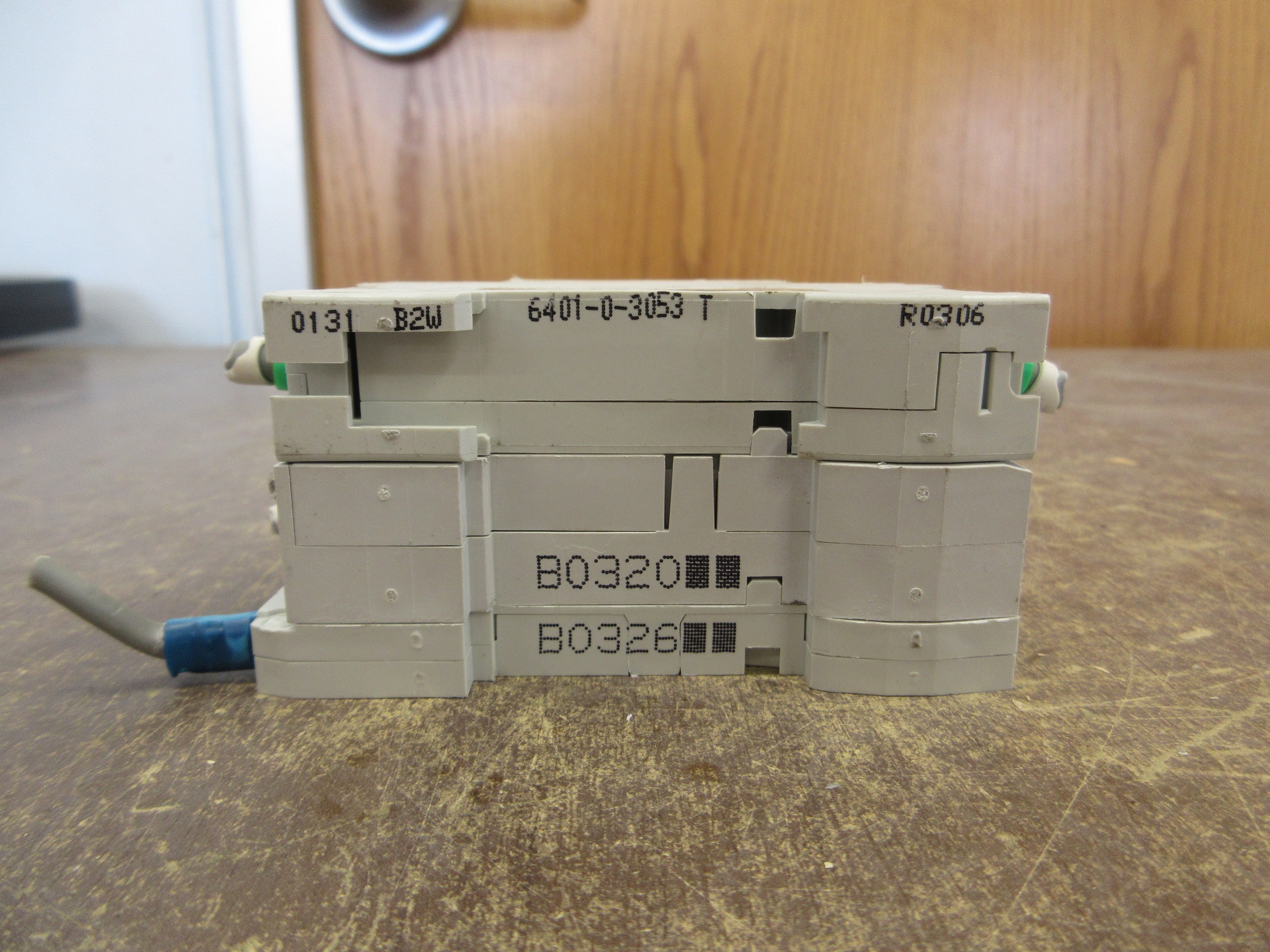 Merlin Gerin Multi 9 C60N Circuit Breaker 17417 30A 277V 1P w/ (2) Adder Poles