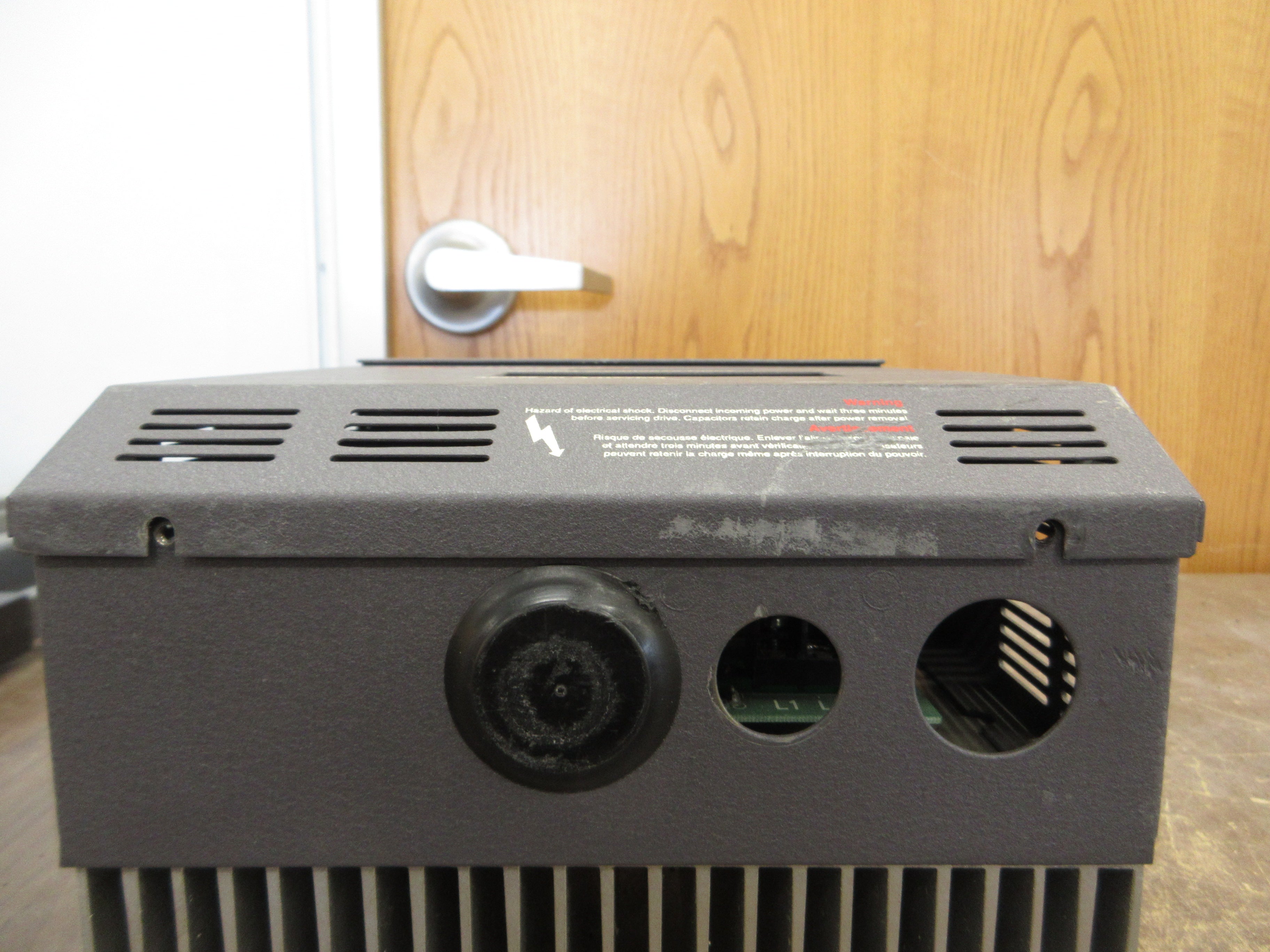 Teco Speecon 7210M AC Drive M2-0050-311 5HP 3Ph *No Cover Screws* Used
