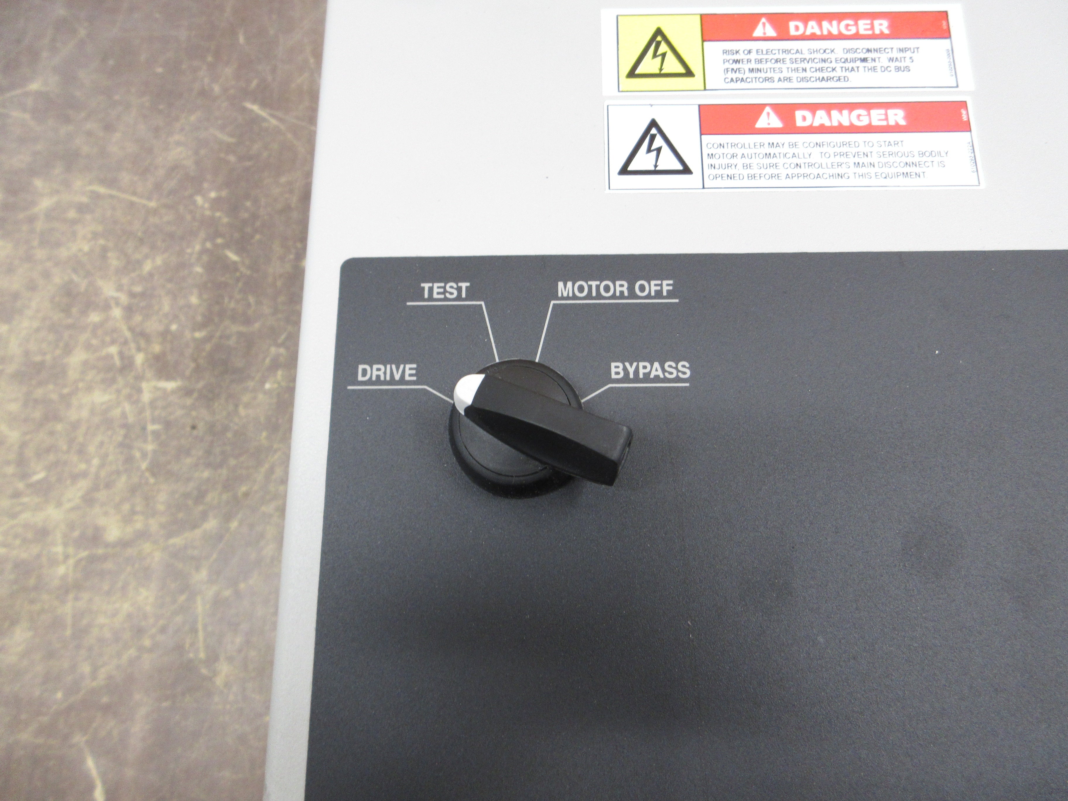 Allen-Bradley PowerFlex 400 AC Drive w/ Bypass 22C-D012N103 Ser. A 7.5HP Used