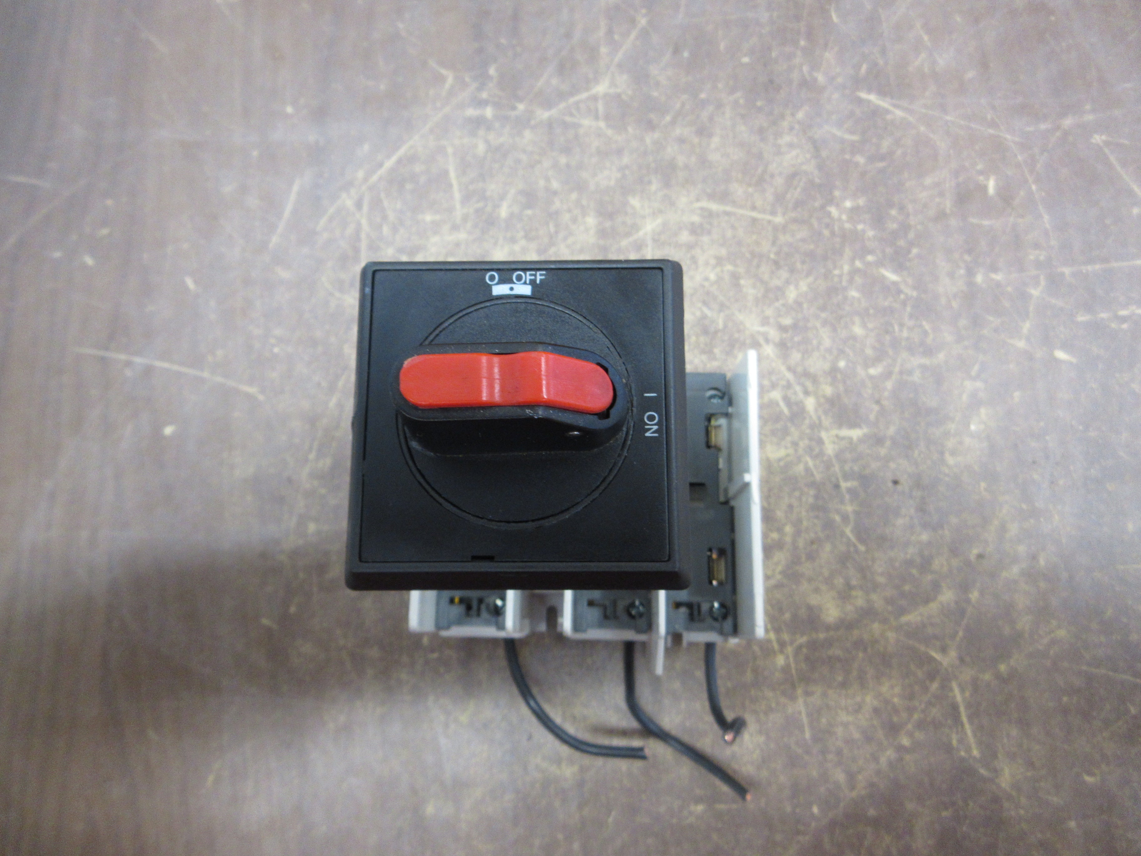 ABB Fusible Disconnect Switch OS 30AJ12 30A 600V 3P *No Fuse Holders* Used