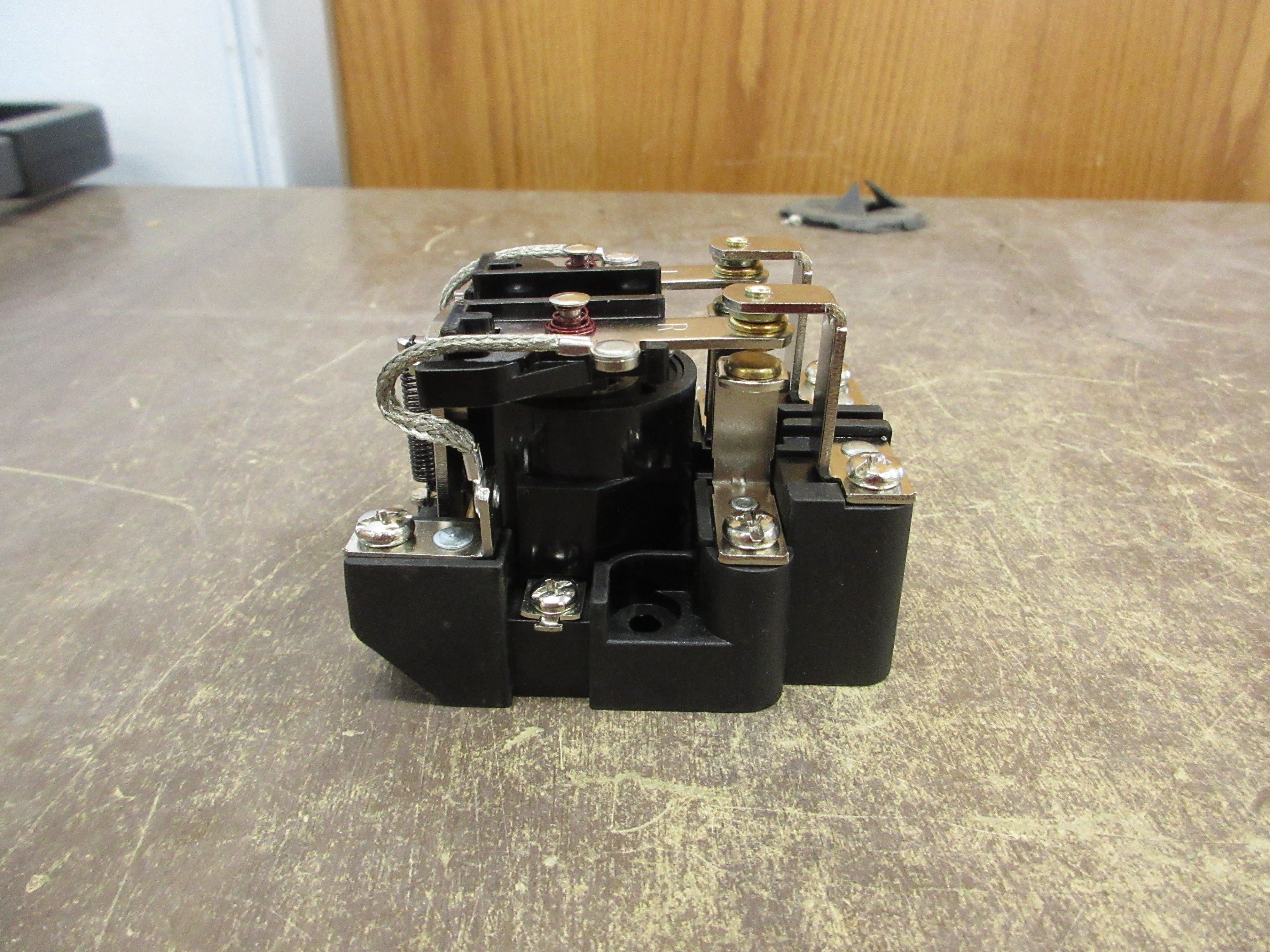 AutomationDirect Power Relay AD-PR40-2C-12D 12VDC Coil New Surplus