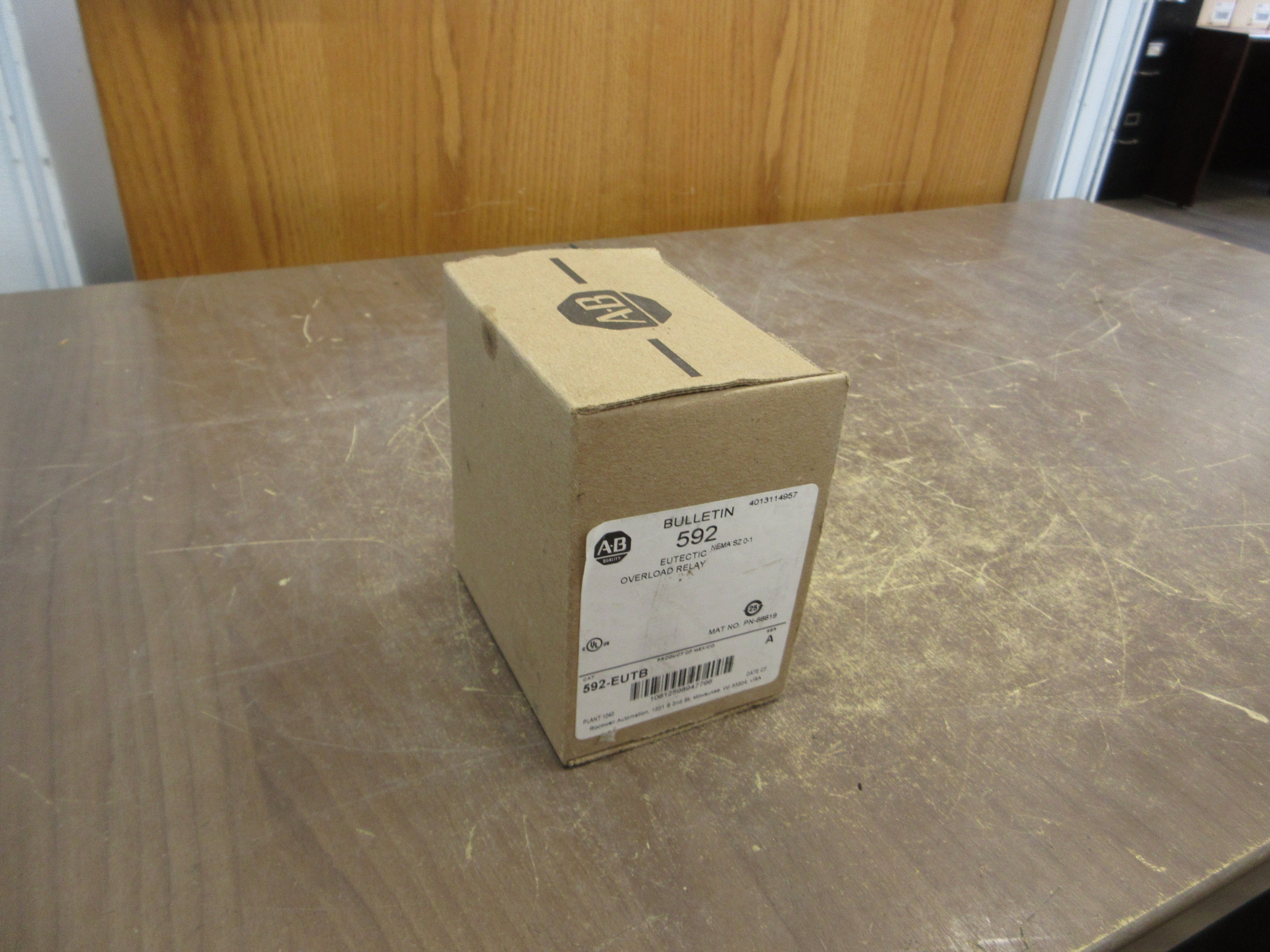 Allen-Bradley Overload Relay 592-EUTB Ser. A Nema SZ 0-1 New Surplus