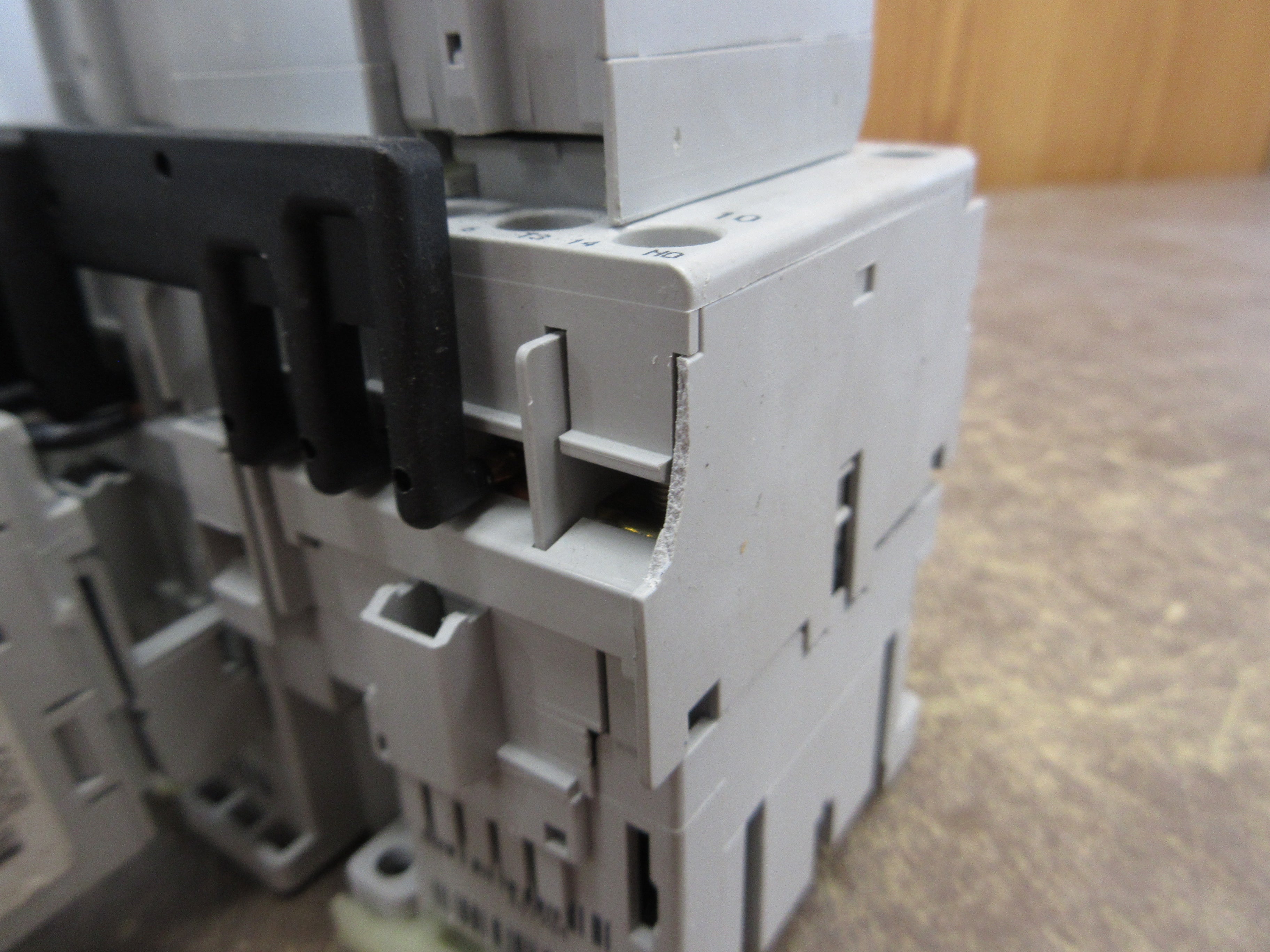 Allen-Bradley Reversing Starter 100-C23*10 / 193-EA2GB 120V Coil Trip: 12-32A