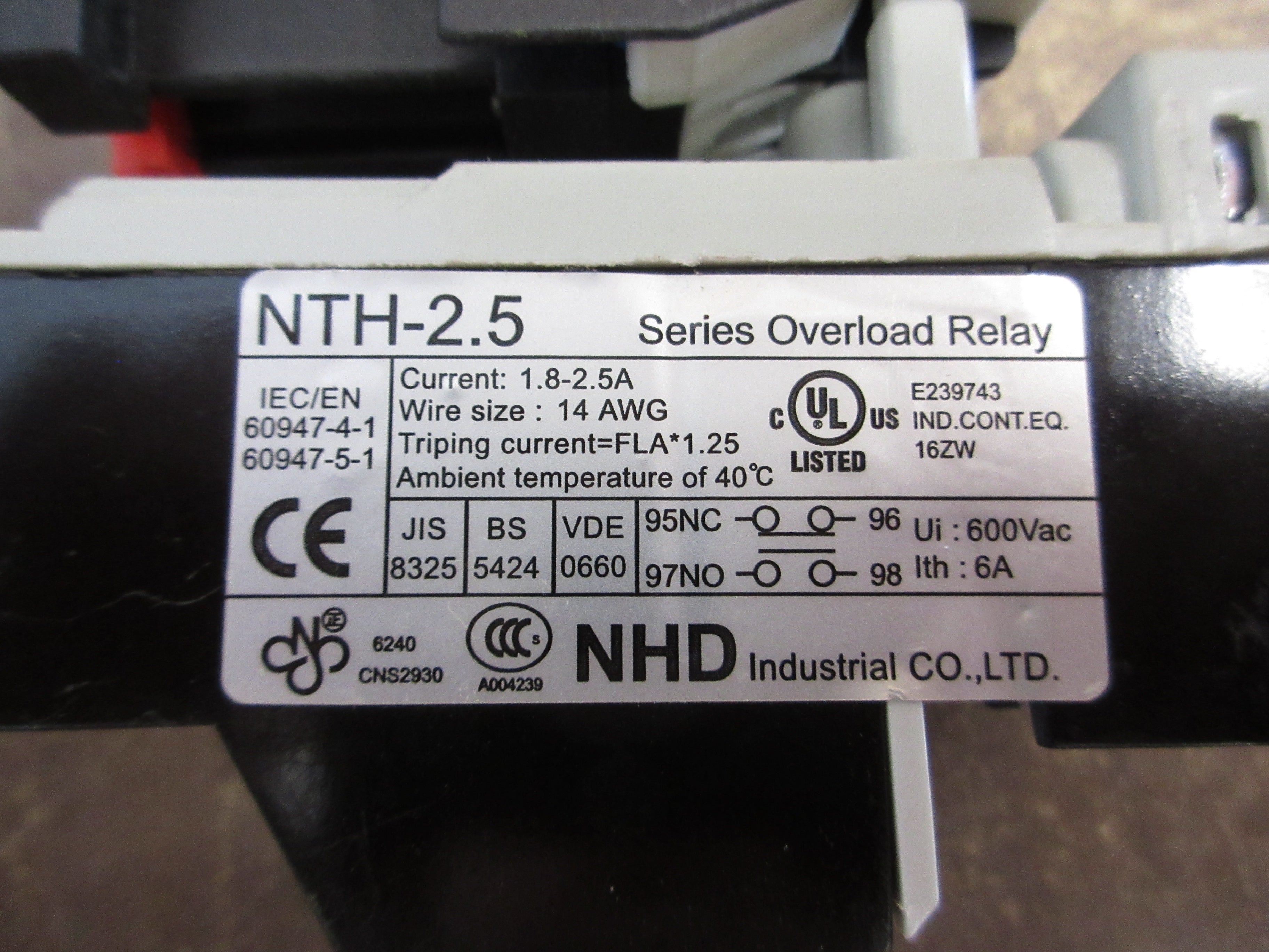 NHD Starter C-09D10 / NTH-2.5 220V Coil Trip: 1.8-2.5A Used