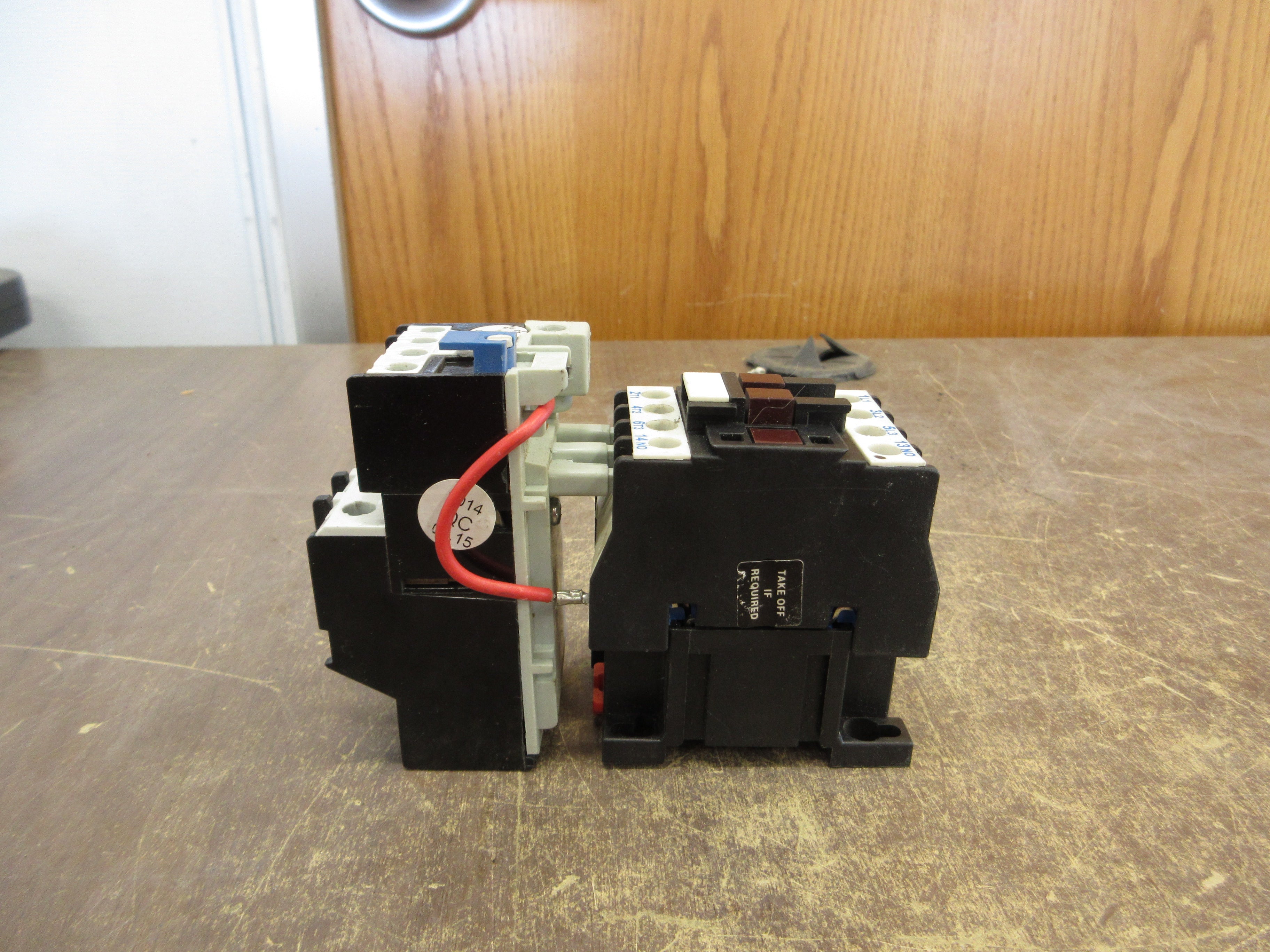 NHD Starter C-09D10 / NTH-2.5 220V Coil Trip: 1.8-2.5A Used