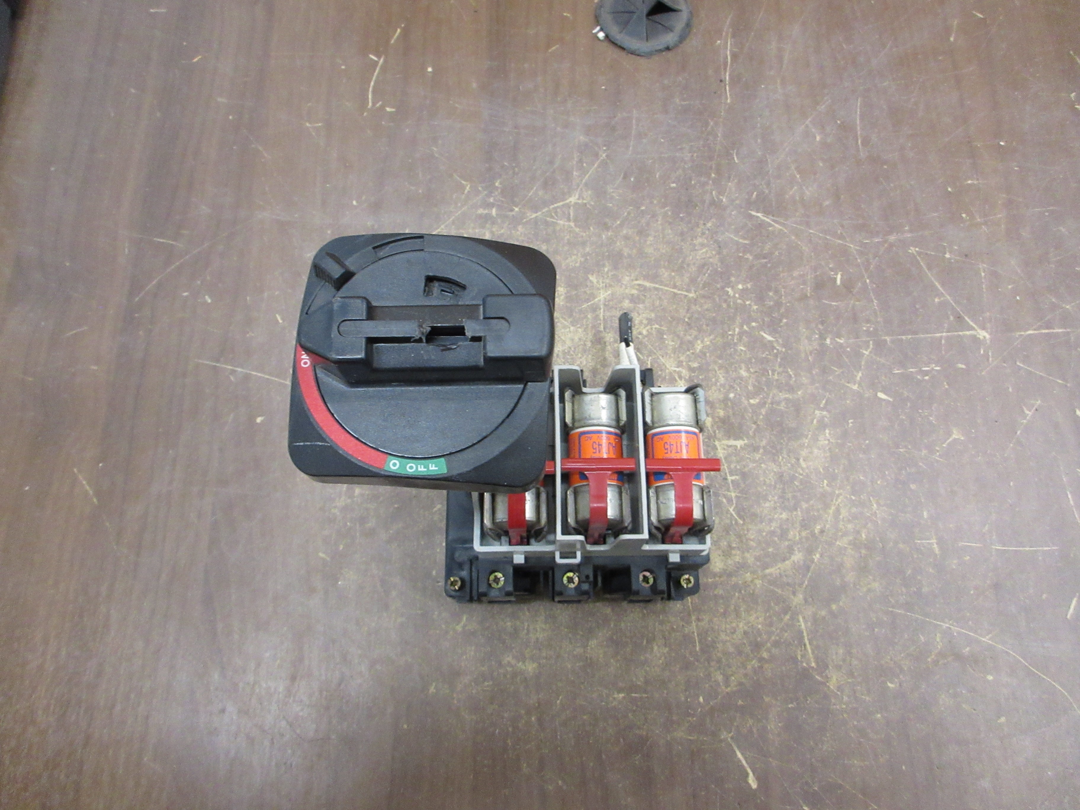 Allen-Bradley Fusible Disconnect Switch 194R-NJ060P3 Ser. B 60A 600V 3P Used