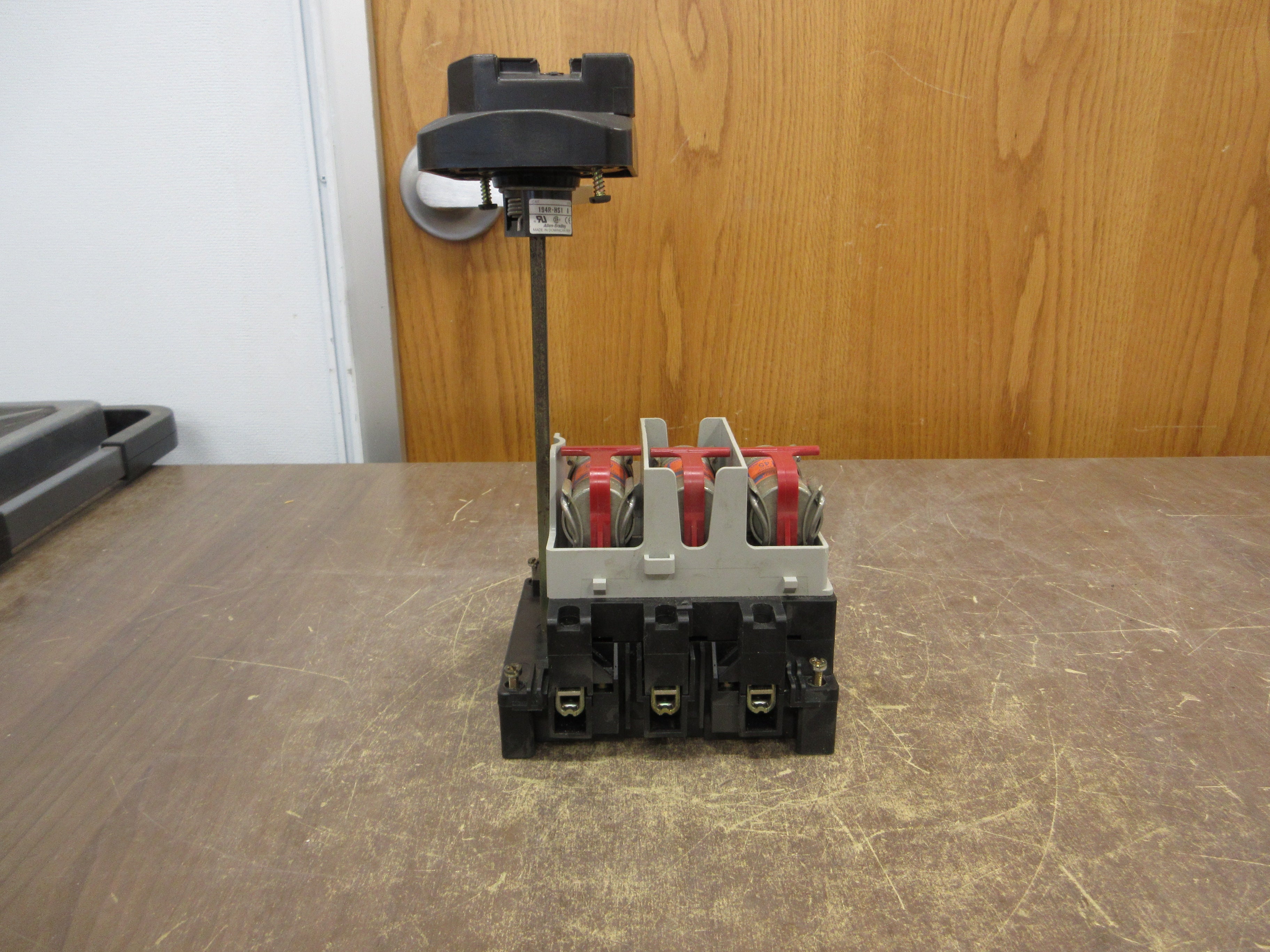 Allen-Bradley Fusible Disconnect Switch 194R-NJ060P3 Ser. B 60A 600V 3P Used