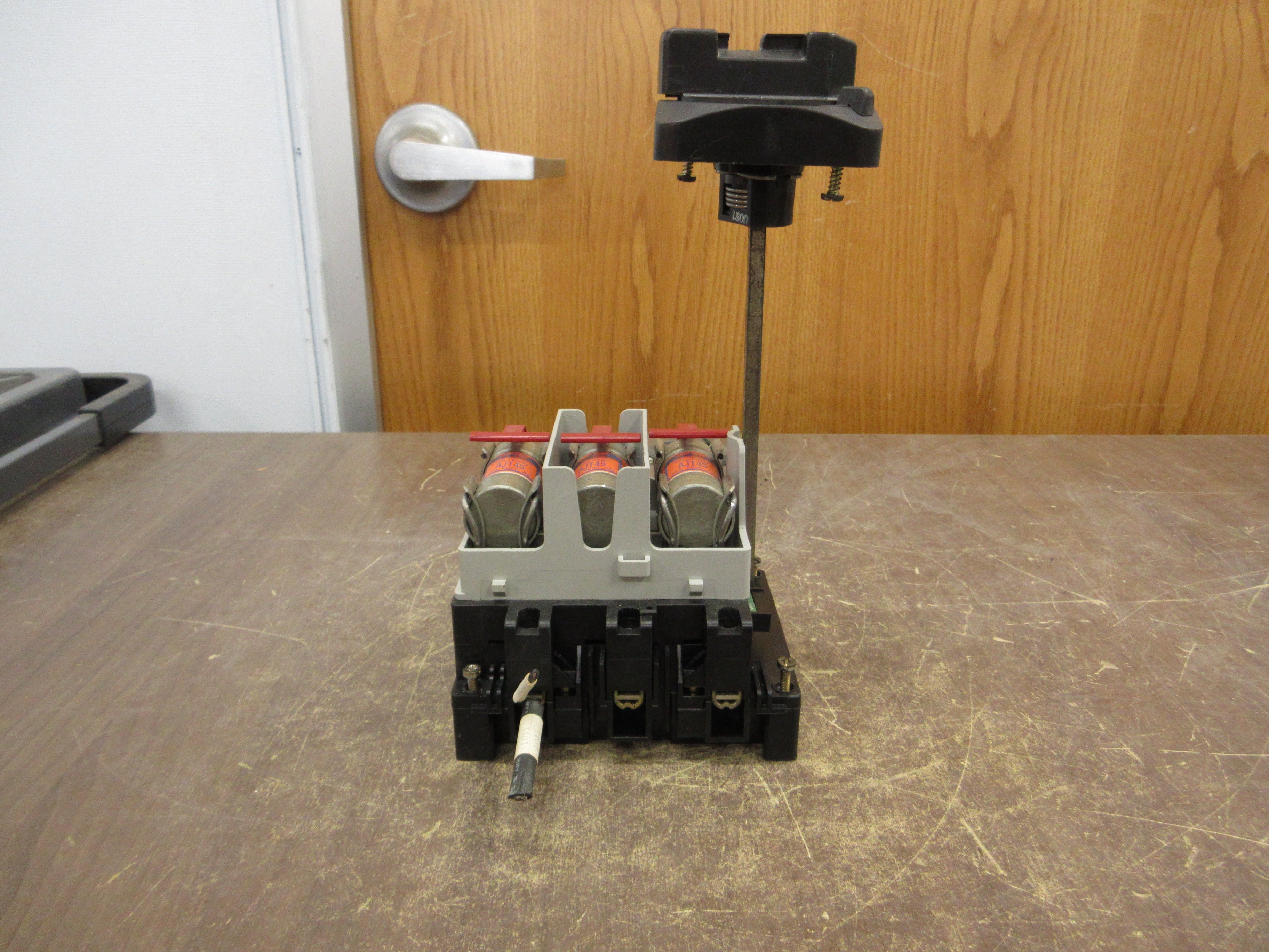 Allen-Bradley Fusible Disconnect Switch 194R-NJ060P3 Ser. B 60A 600V 3P Used