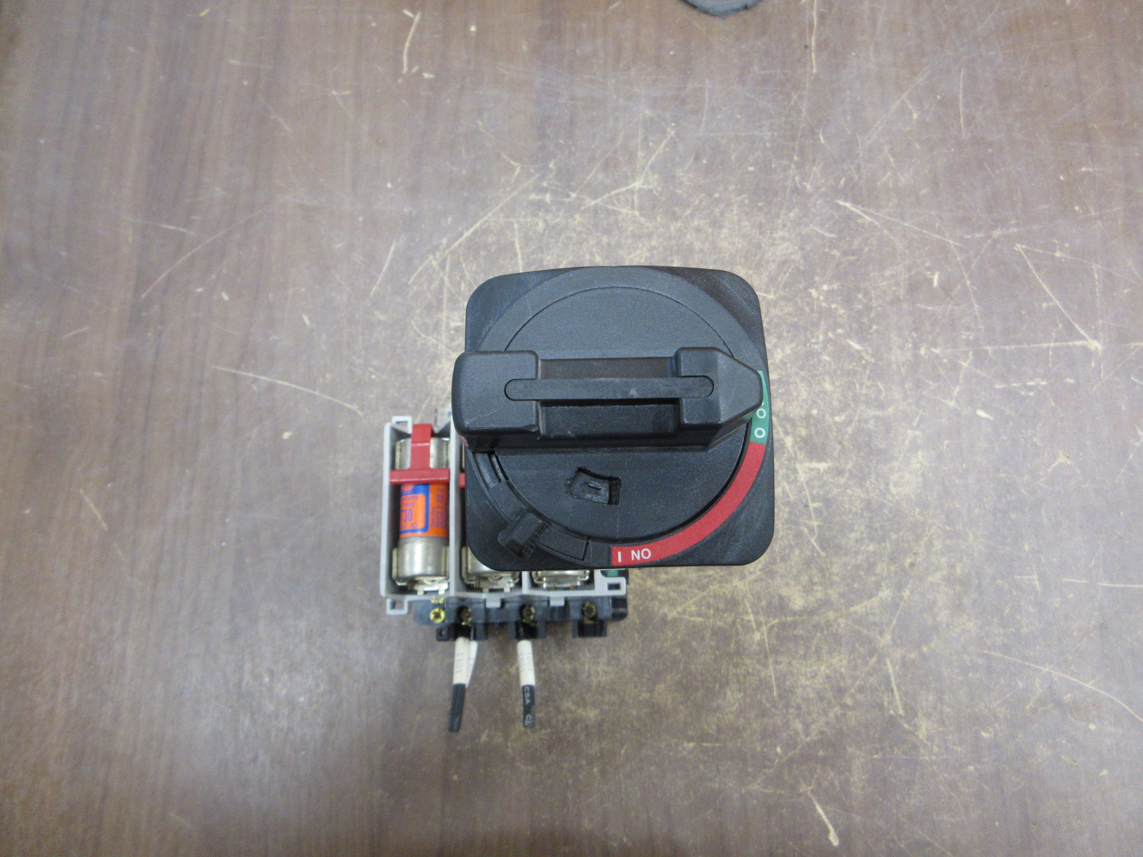 Allen-Bradley Fusible Disconnect Switch 194R-NJ030P3 Ser. B 30A 600V 3P Used