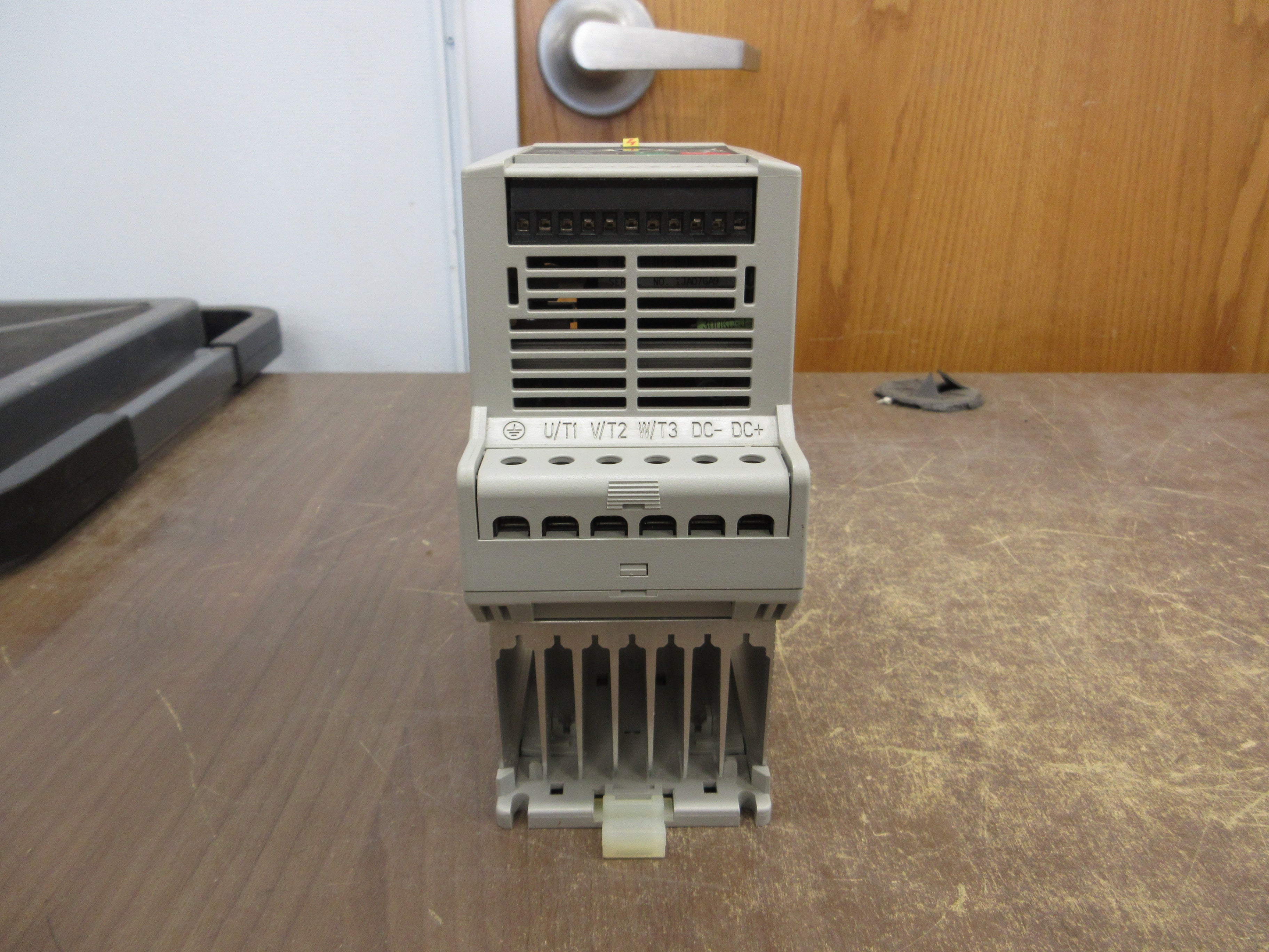 Allen-Bradley Analog S.F. Speed Controller 160-AA02NSP1 Ser. C FRN: 7.06 0.5HP