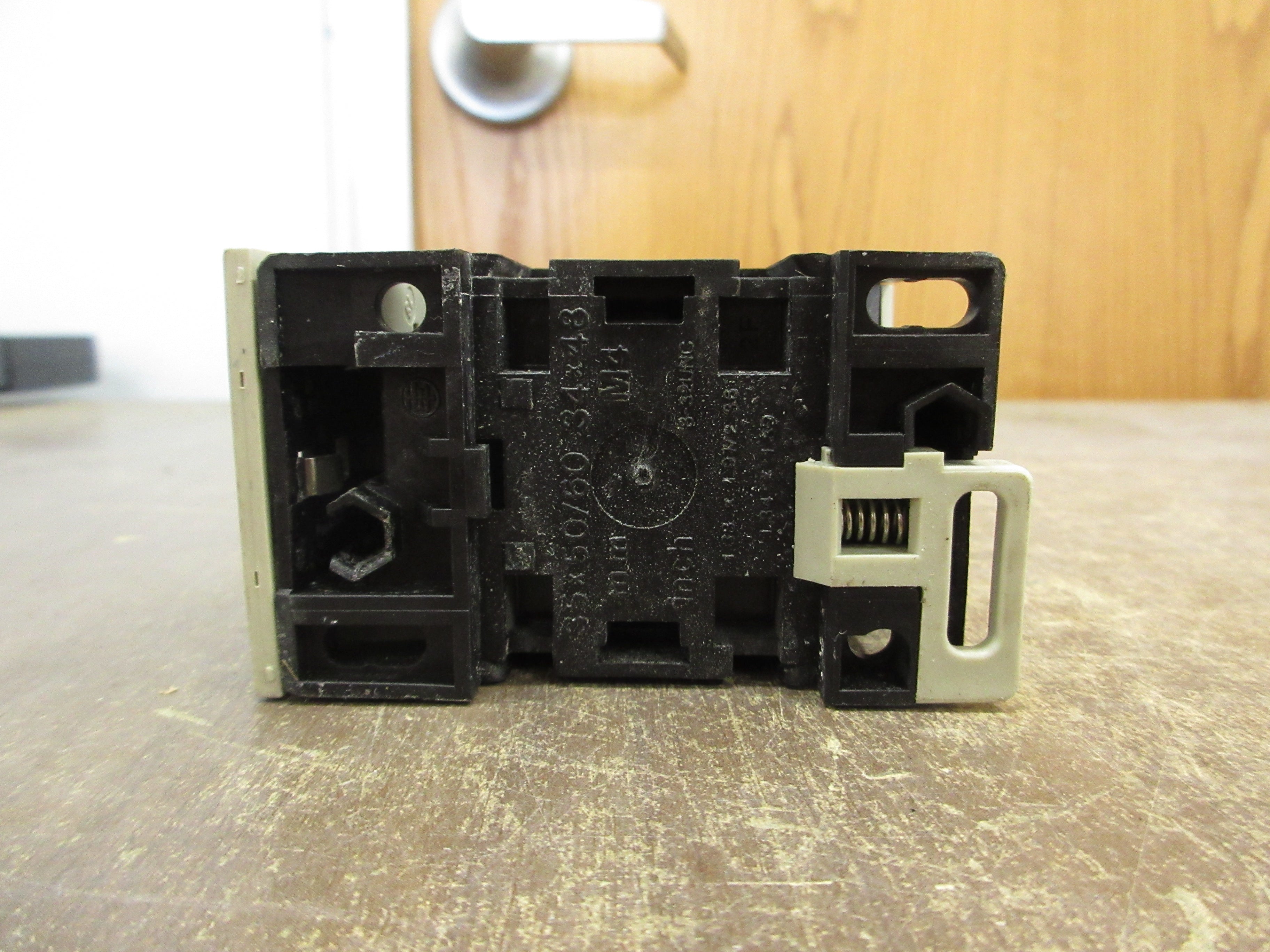 Telemecanique Timing Relay LA3 DR4 Off Delay: 10-180 Sec 120V Coil Used