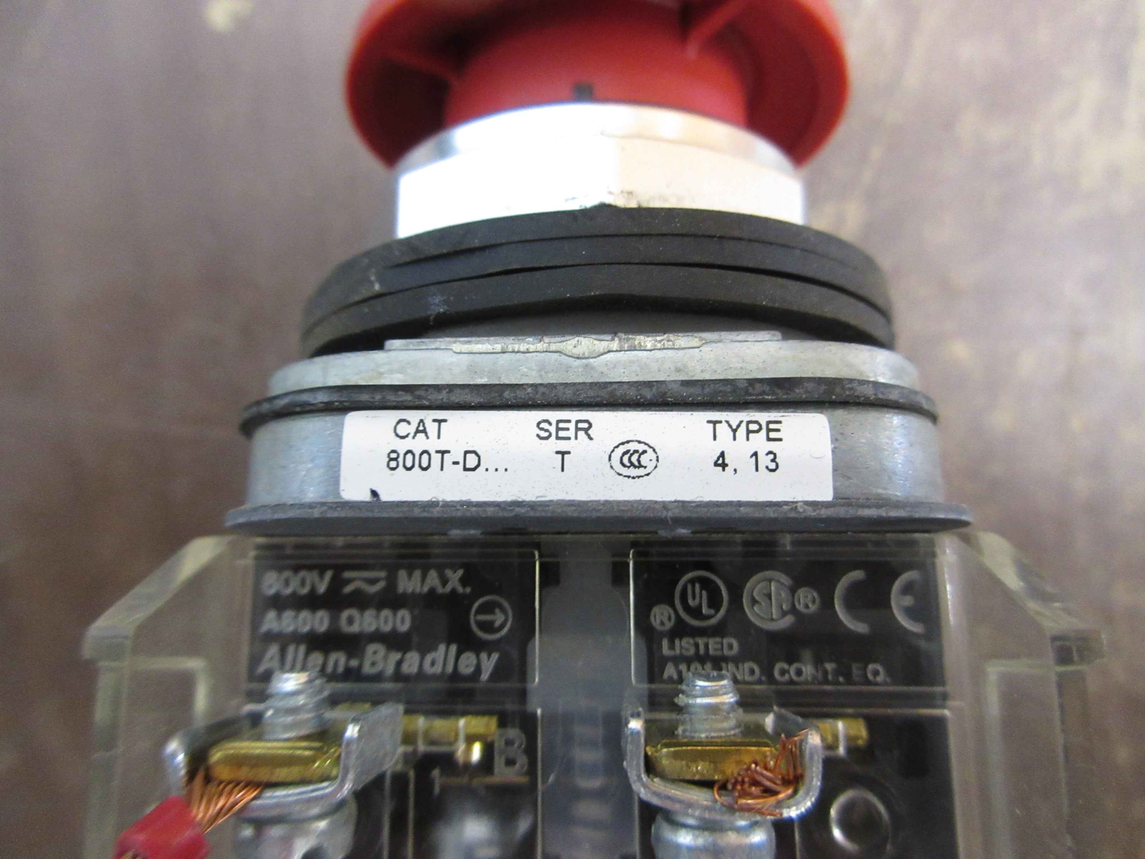 Allen-Bradley Pushbutton 800T-D... Ser. T Type 4, 13 Used
