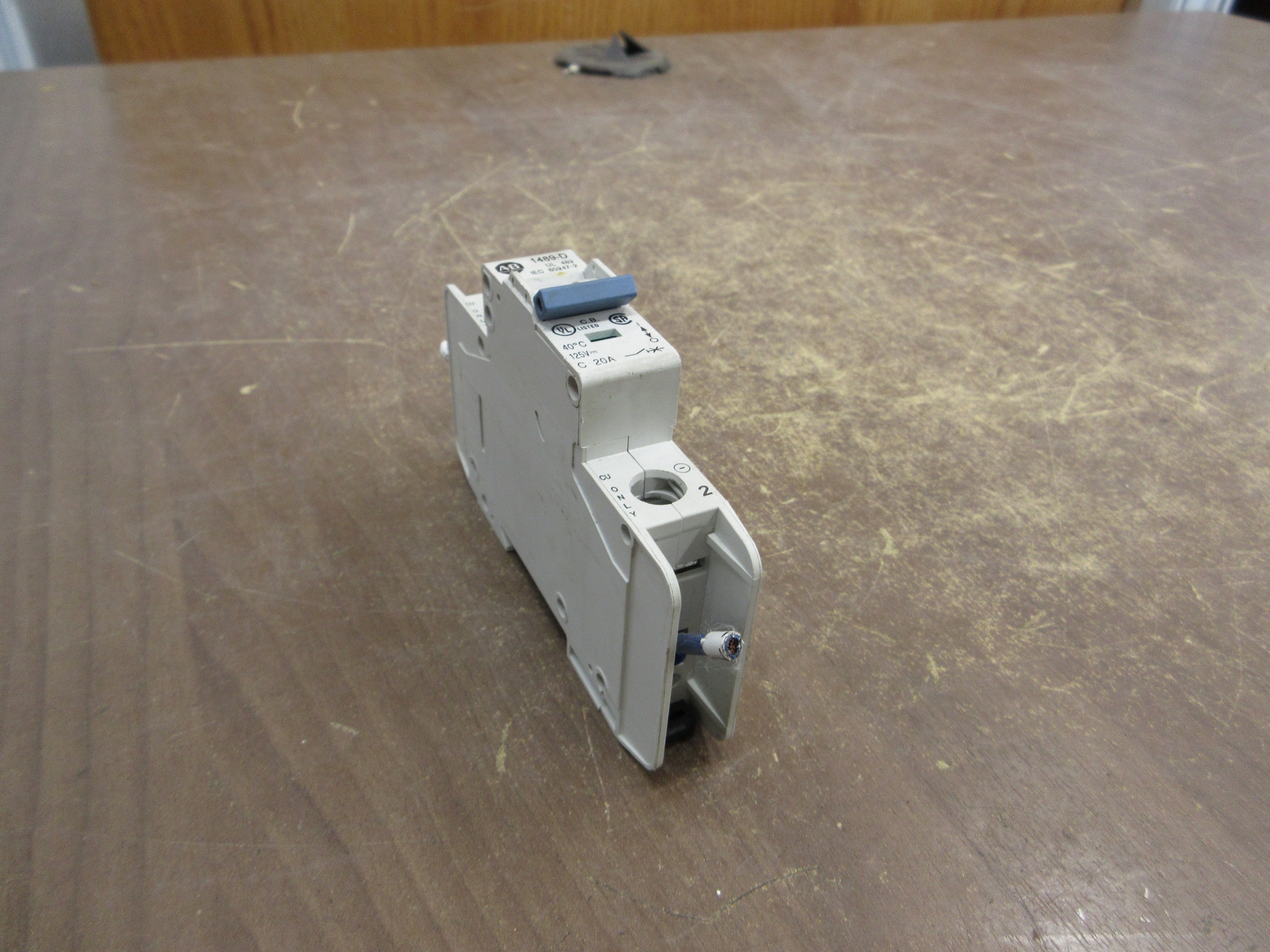 Allen-Bradley Circuit Breaker 1489-D1C200 Ser. A 20A 125VDC 1P Used