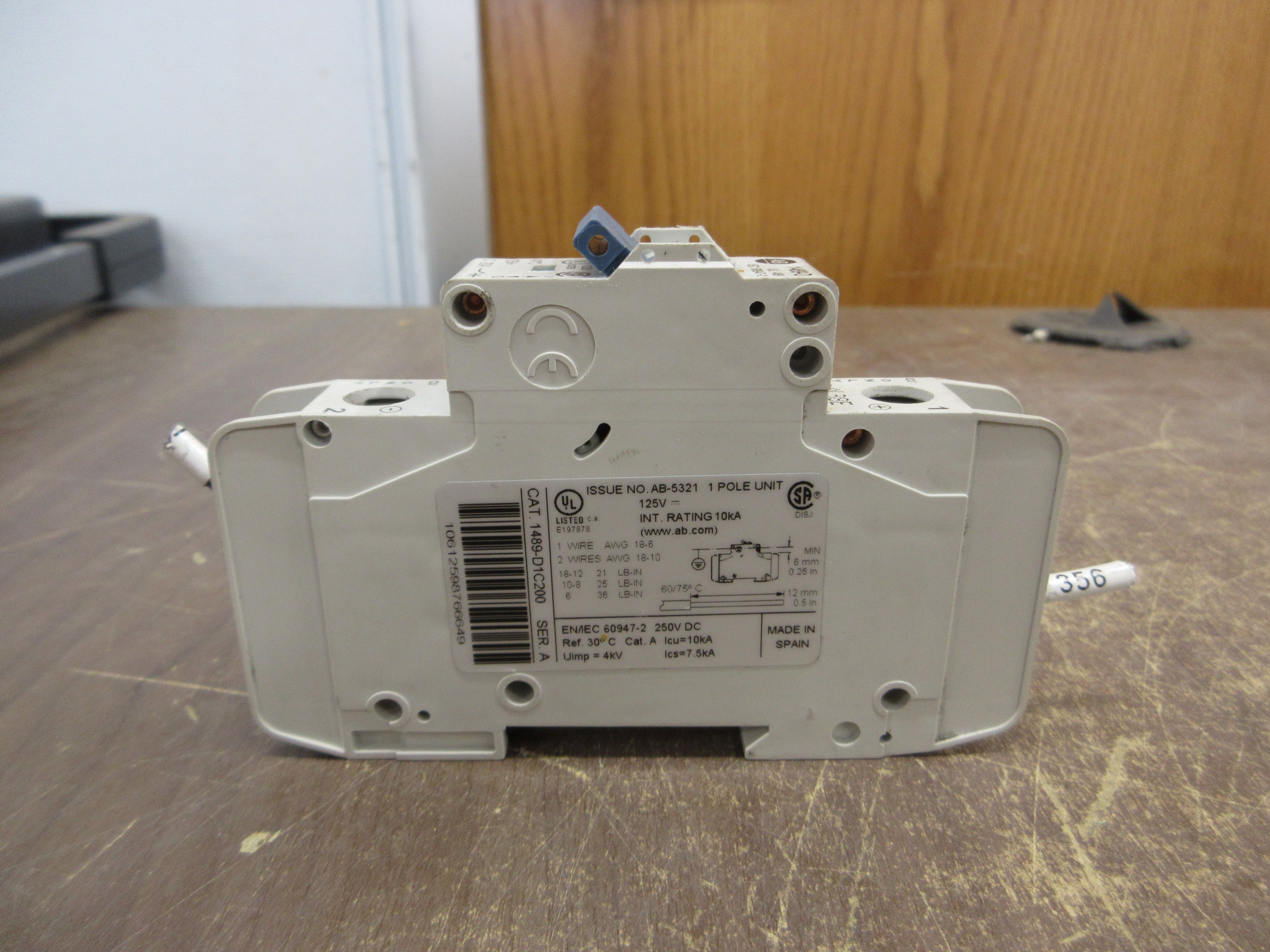Allen-Bradley Circuit Breaker 1489-D1C200 Ser. A 20A 125VDC 1P Used