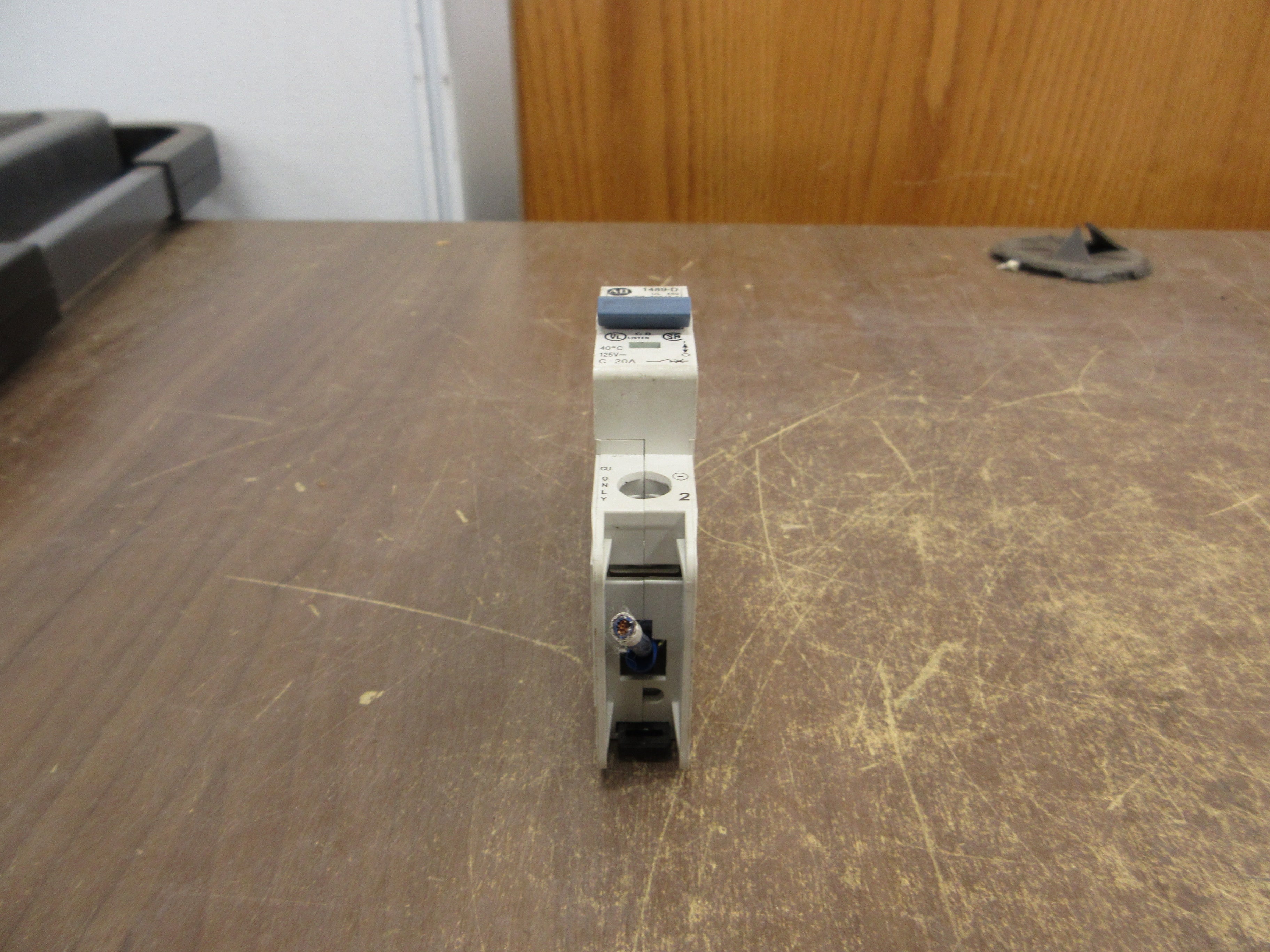 Allen-Bradley Circuit Breaker 1489-D1C200 Ser. A 20A 125VDC 1P Used