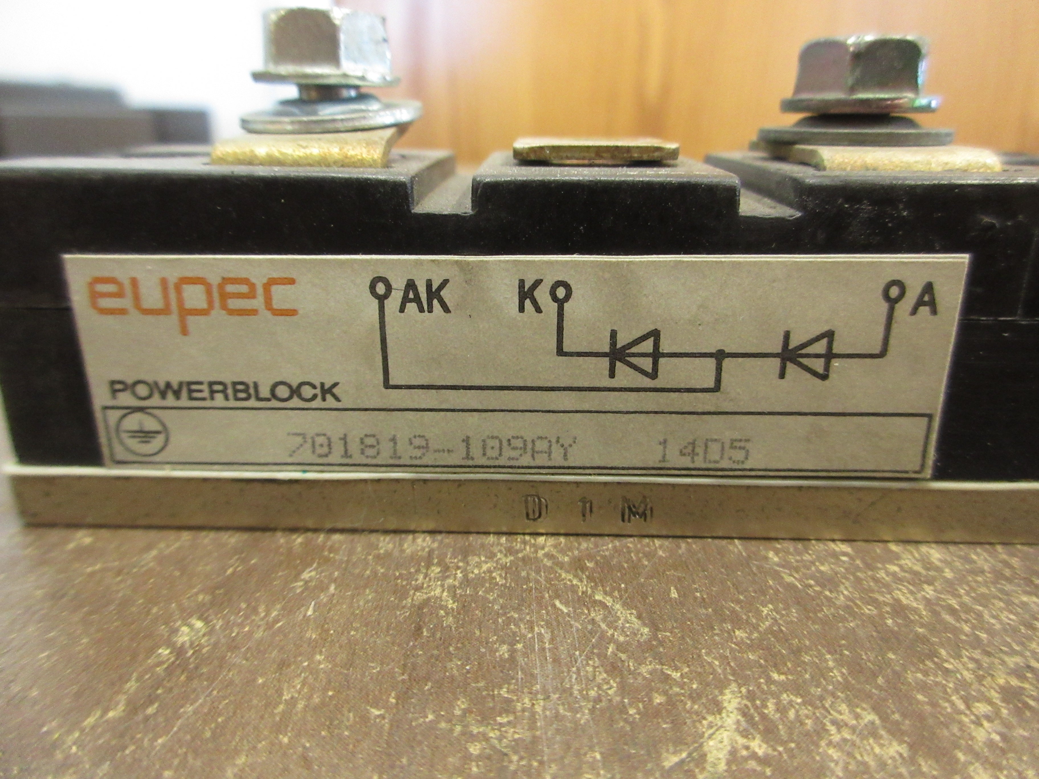 Eupec Powerblock 701819-109AY 14D5 Used